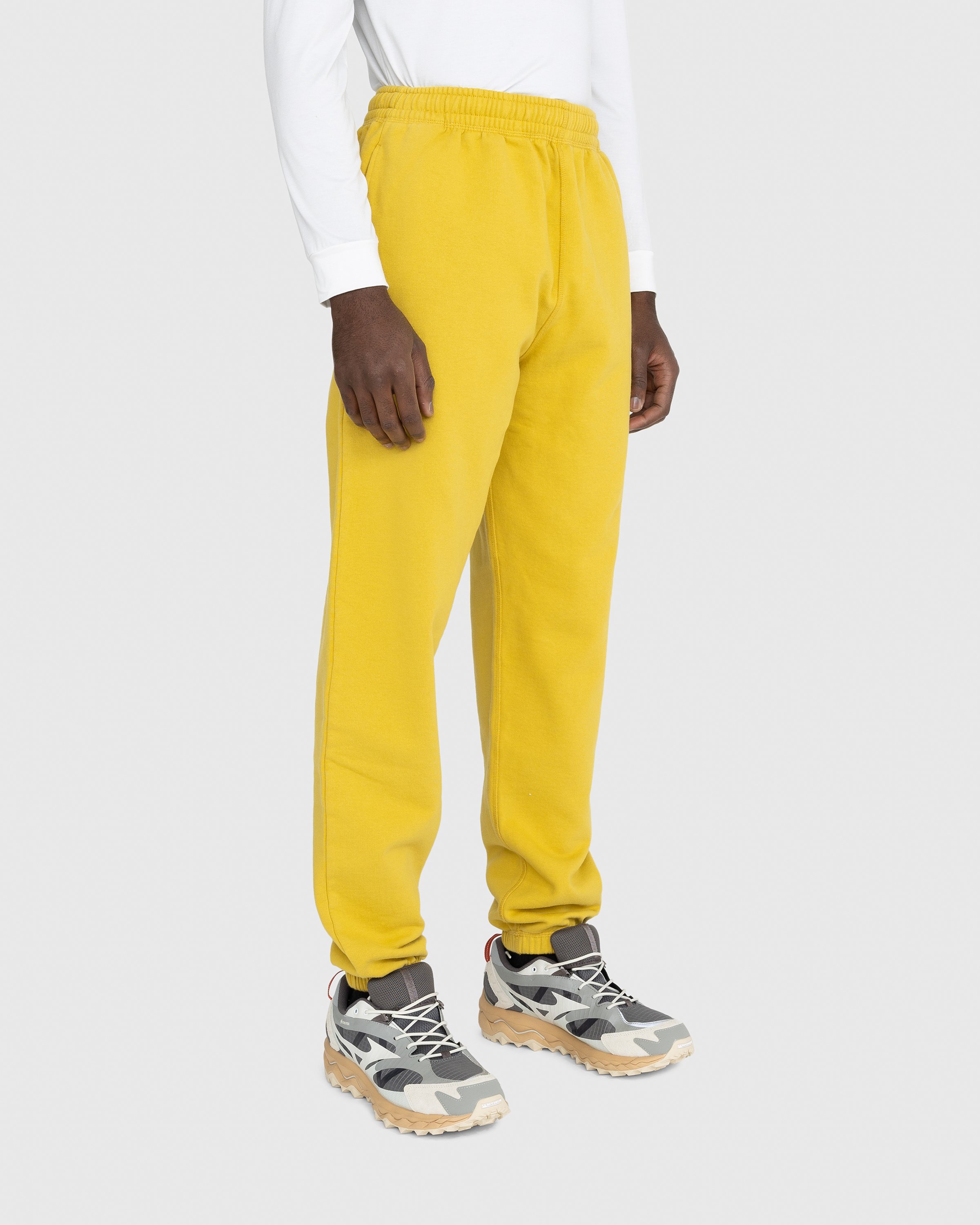 Highsnobiety - Heavy Fleece Pant Mustard - Clothing - Yellow - Image 4