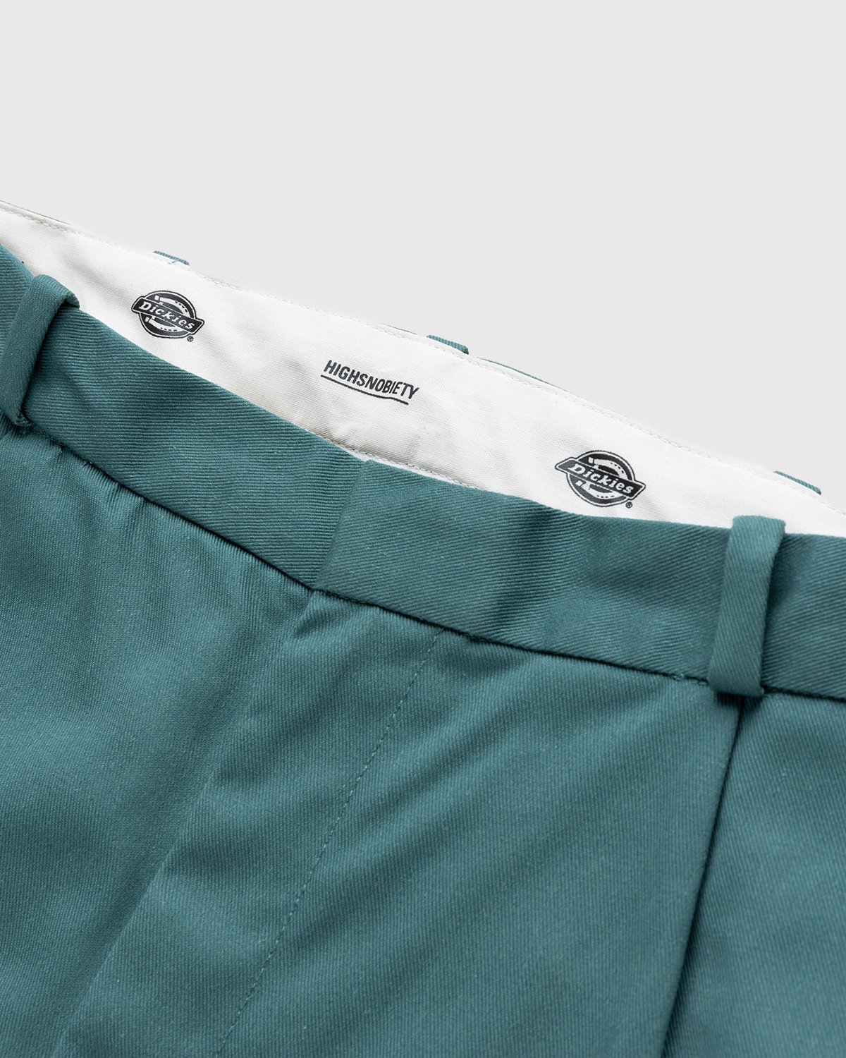Highsnobiety x Dickies - Pleated Work Pants Lincoln Green - Clothing - Green - Image 3