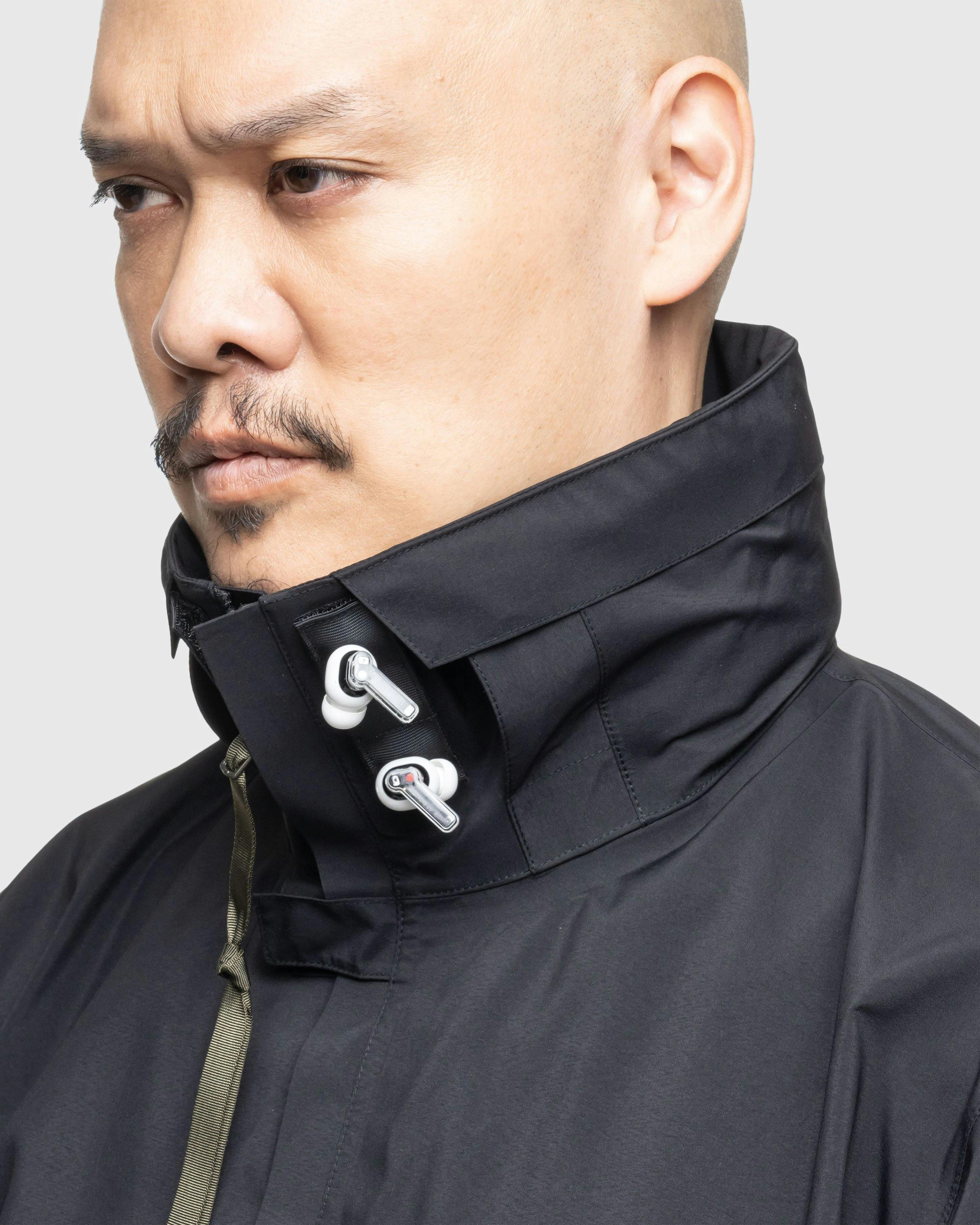 ACRONYM - J101-GT 3L Gore-Tex Pro Interops Jacket Black - Clothing - Black - Image 4