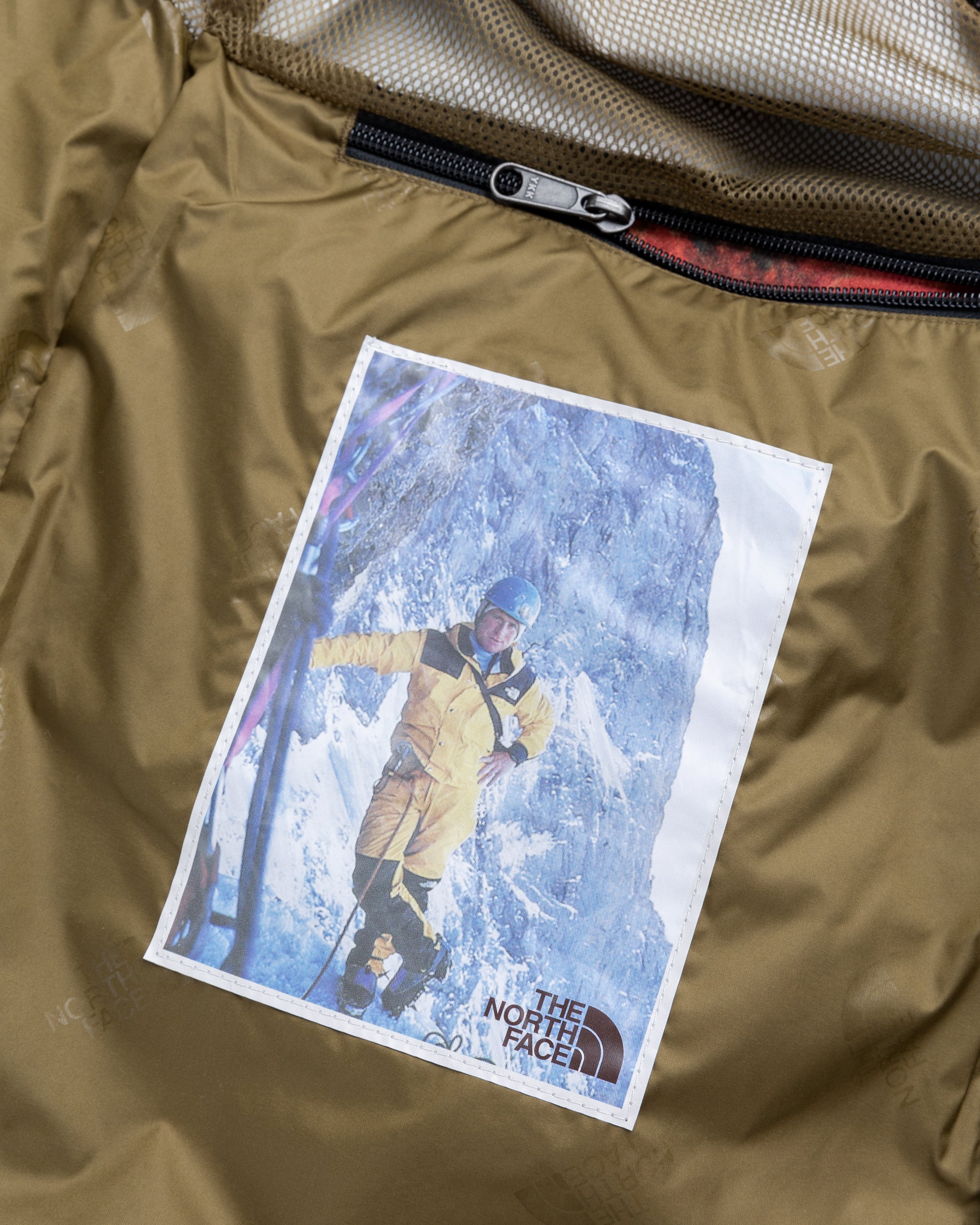 The North Face - Printed 86 Retro Mountain Jacket Tan/Ice Dye Print - Clothing - Black - Image 3