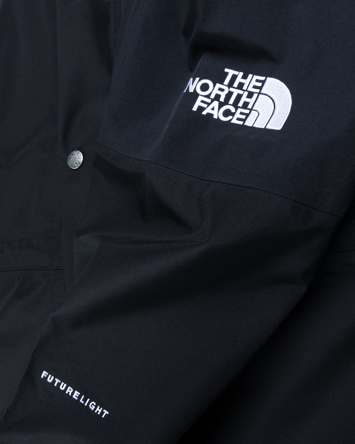The North Face - 1994 Retro Mountain Light Jacket Black - Clothing - Black - Image 5