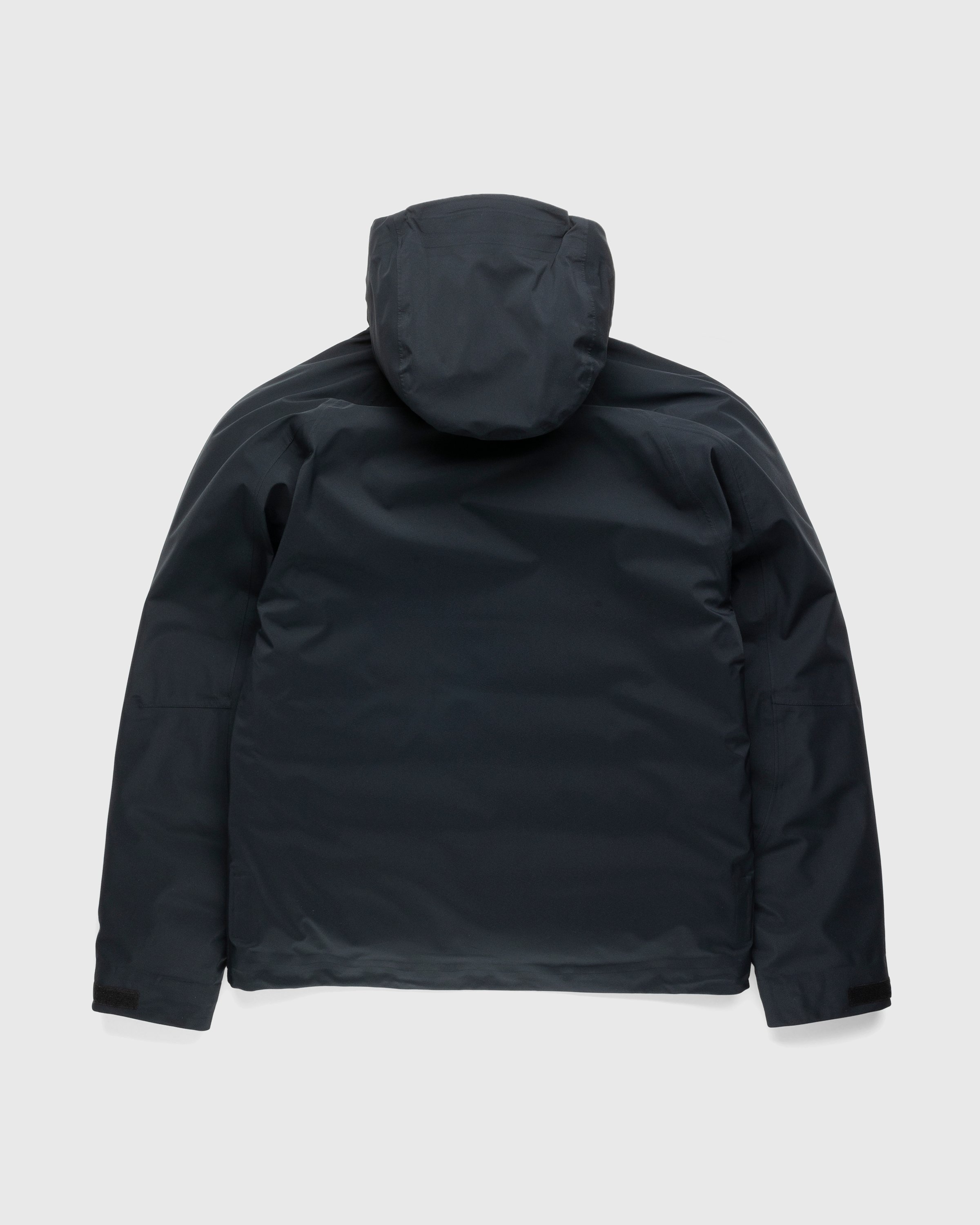 C.P. Company - Gore-Tex Infinium Jacket Black - Clothing - Black - Image 2