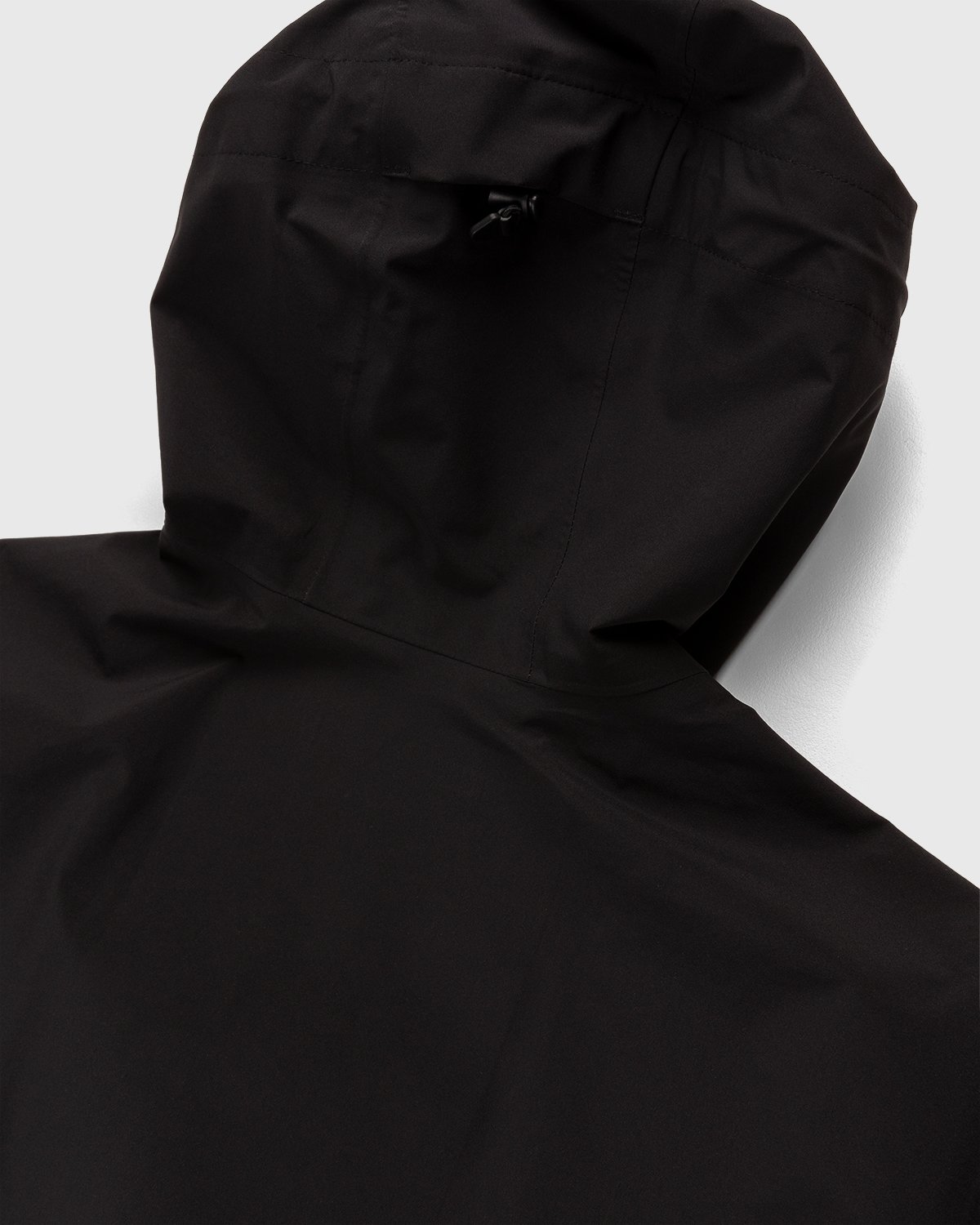 Jack Wolfskin x Highsnobiety - HS Sports Rain Jacket Black - Clothing - Black - Image 3