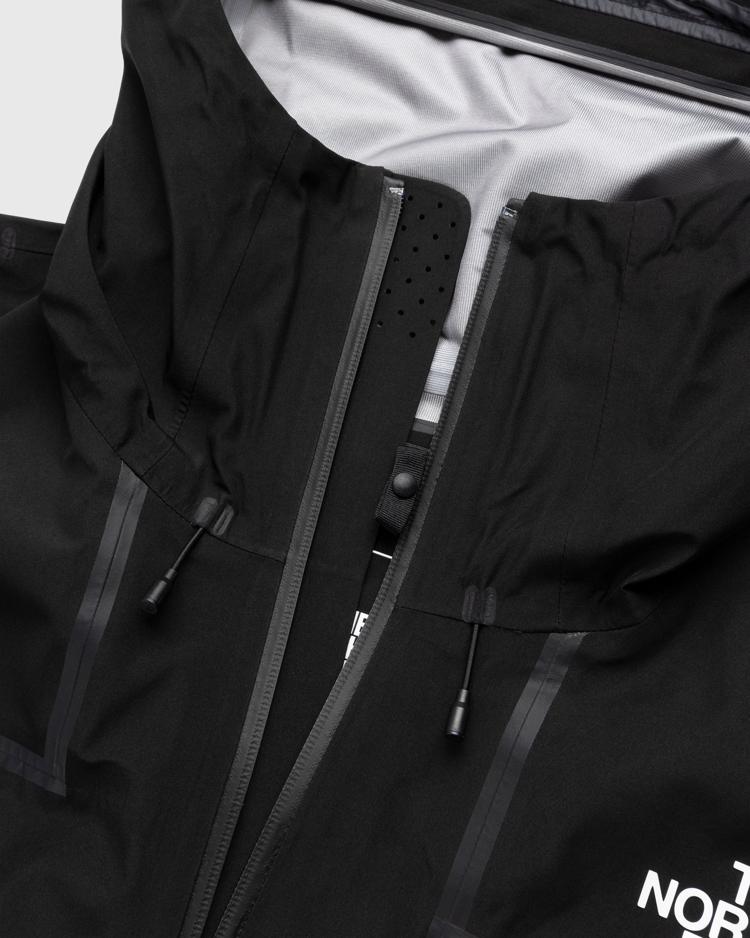 The North Face - RMST Mountain Light Futurelight Triclimate Jacket Black - Clothing - Black - Image 4