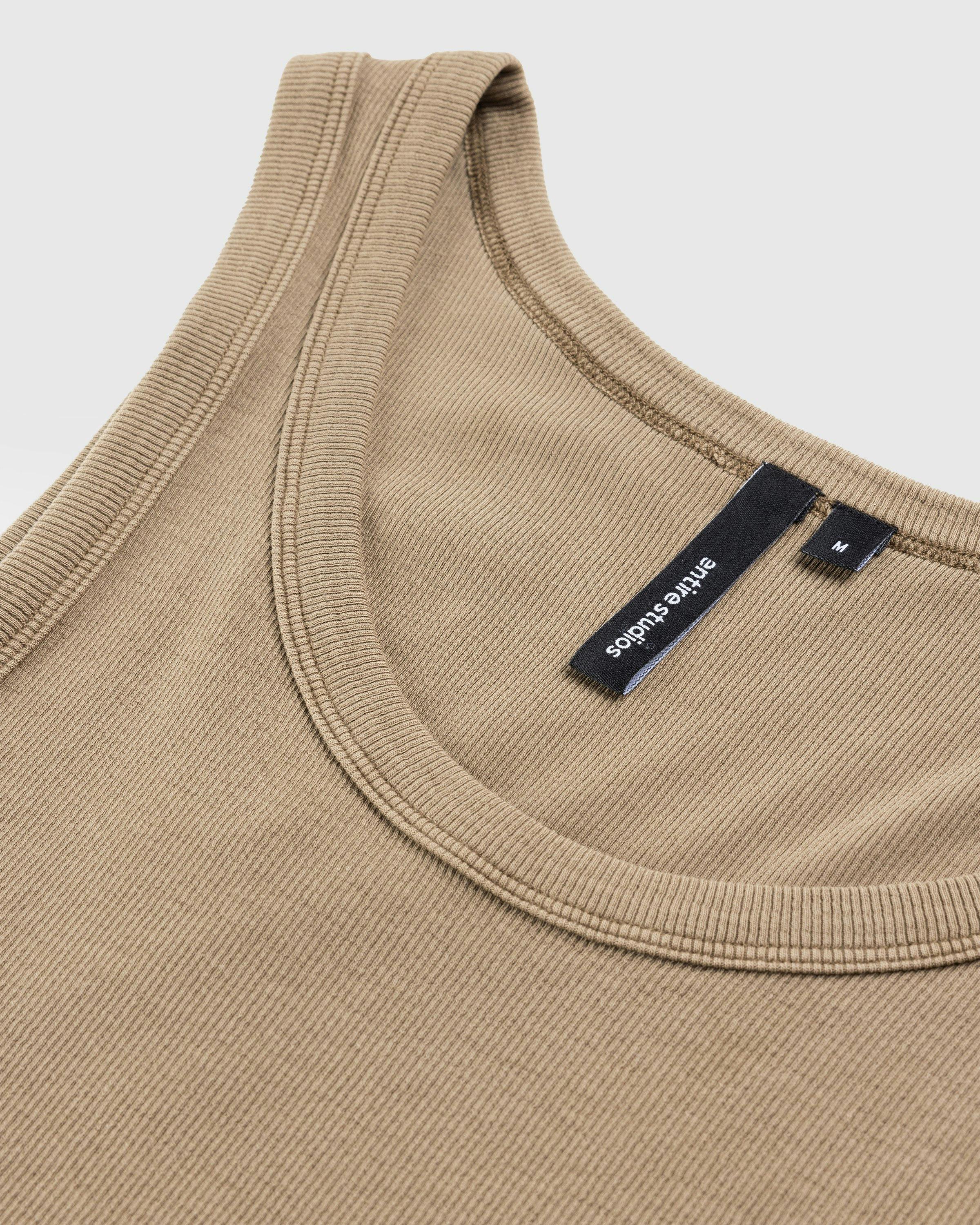 Relevant Ribbed Seamless Reversible Tank in Moss – Gina Marie's Brown  Street Boutique