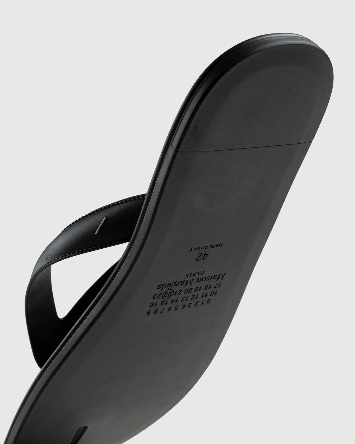 Maison Margiela - Tabi Flip-Flops Black - Footwear - Black - Image 6