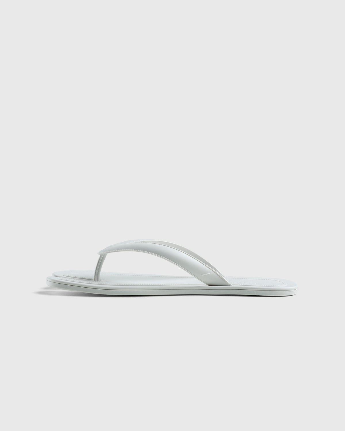 Maison Margiela - Tabi Flip-Flops White - Footwear - White - Image 3