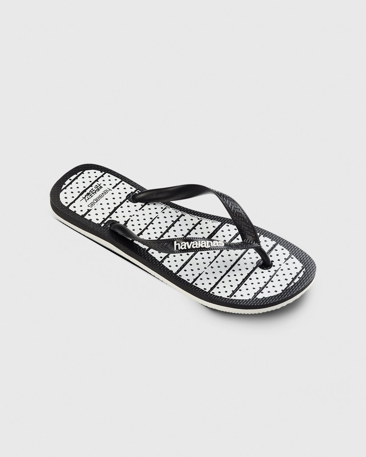 havaianas - Reality to Idea by Joshuas Vides Top White - Footwear - White - Image 2