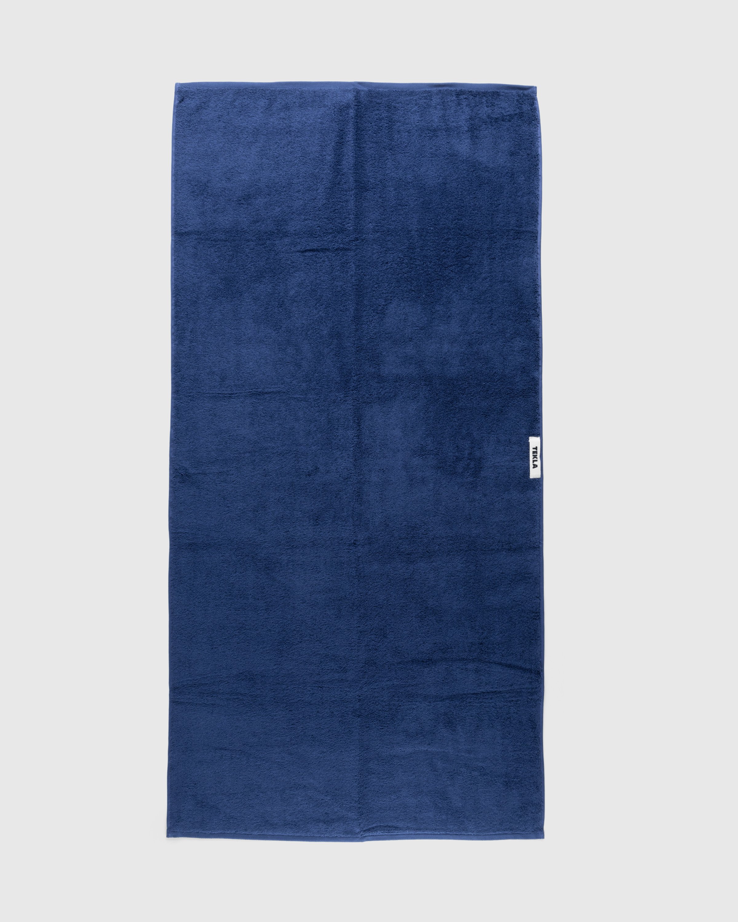 Tekla - Bath Towel 70x140 Navy - Lifestyle - Blue - Image 2