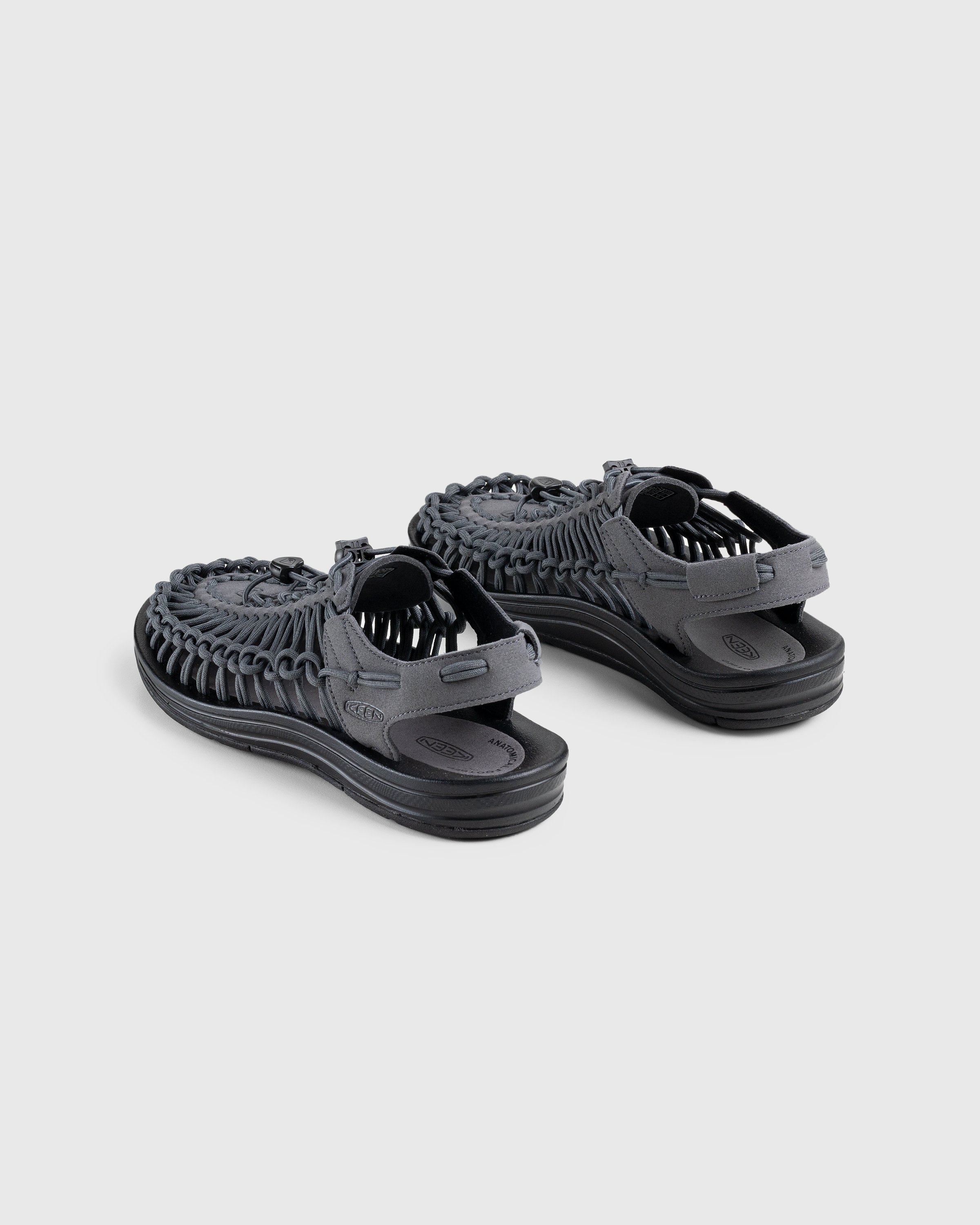 Keen - Uneek Magnet/Black - Footwear - Grey - Image 4