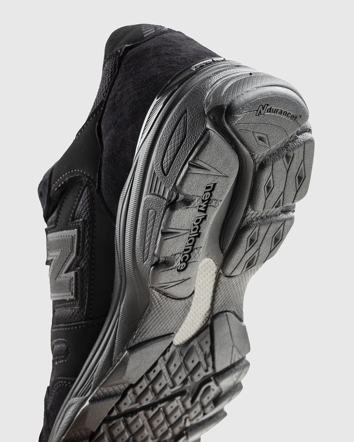 New Balance - M920 Black - Footwear - Black - Image 5