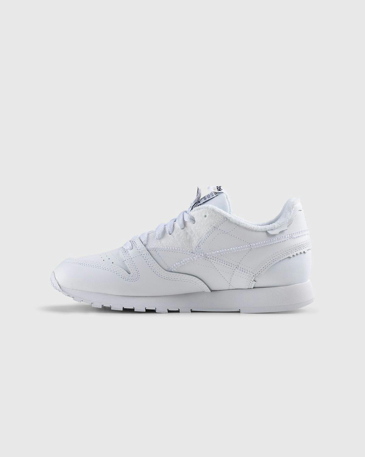 Maison Margiela x Reebok - Classic Leather Memory Of Footwear White/Black/Footwear White - Footwear - White - Image 2