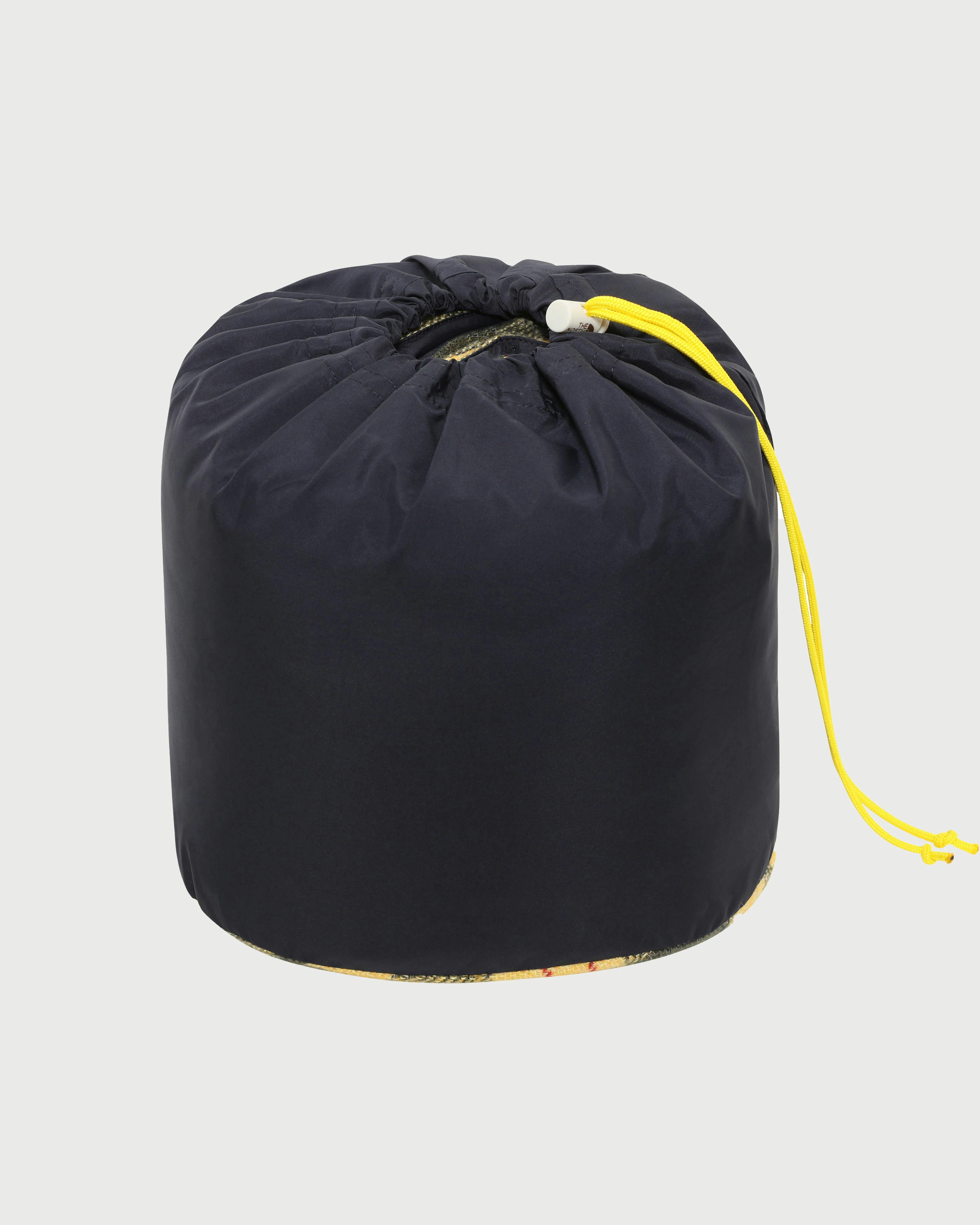 The North Face - Brown Label Insulated Scarf Summer Gold Heritage Unisex - Accessories - Yellow - Image 4