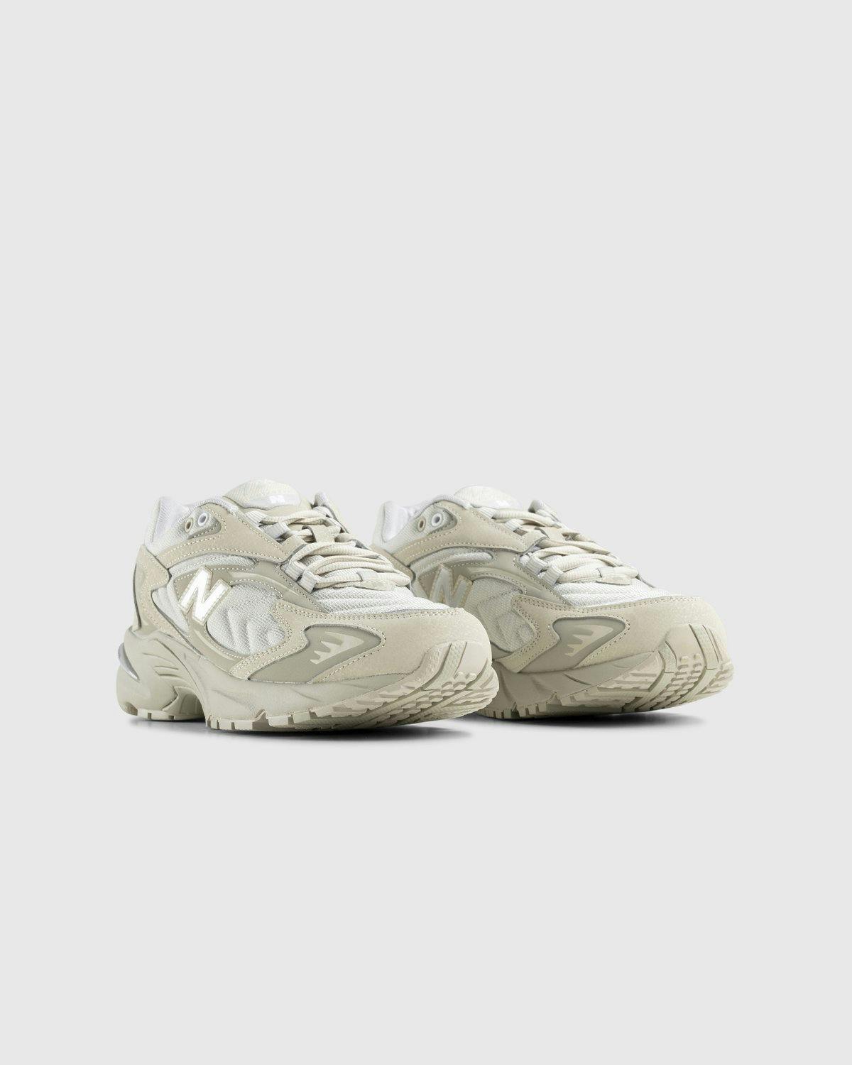 New Balance - ML725D Oyster - Footwear - Beige - Image 3