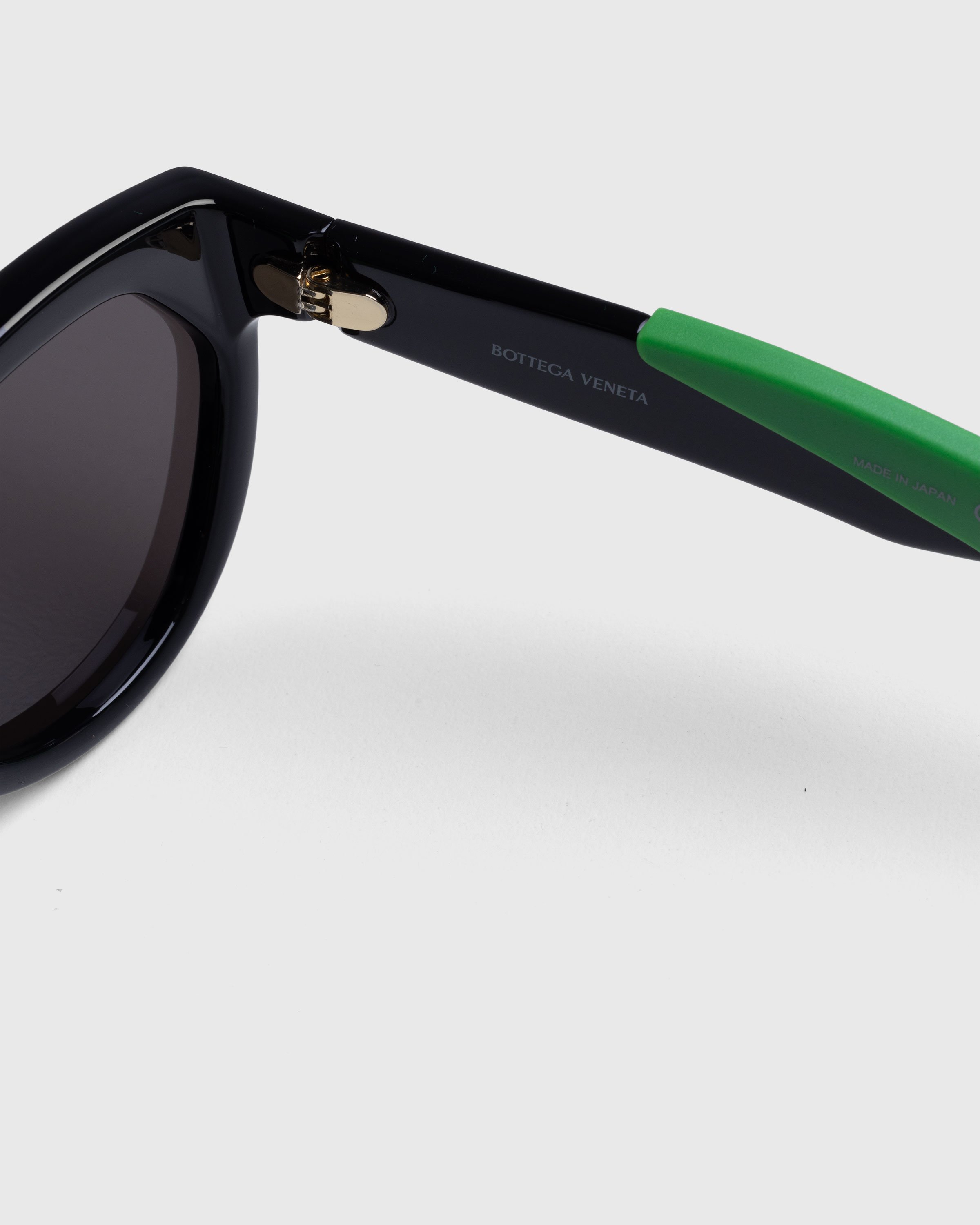 Bottega Veneta - Mitre Square Rounded Injected Acetate Sunglasses Black/Green - Accessories - Black - Image 3