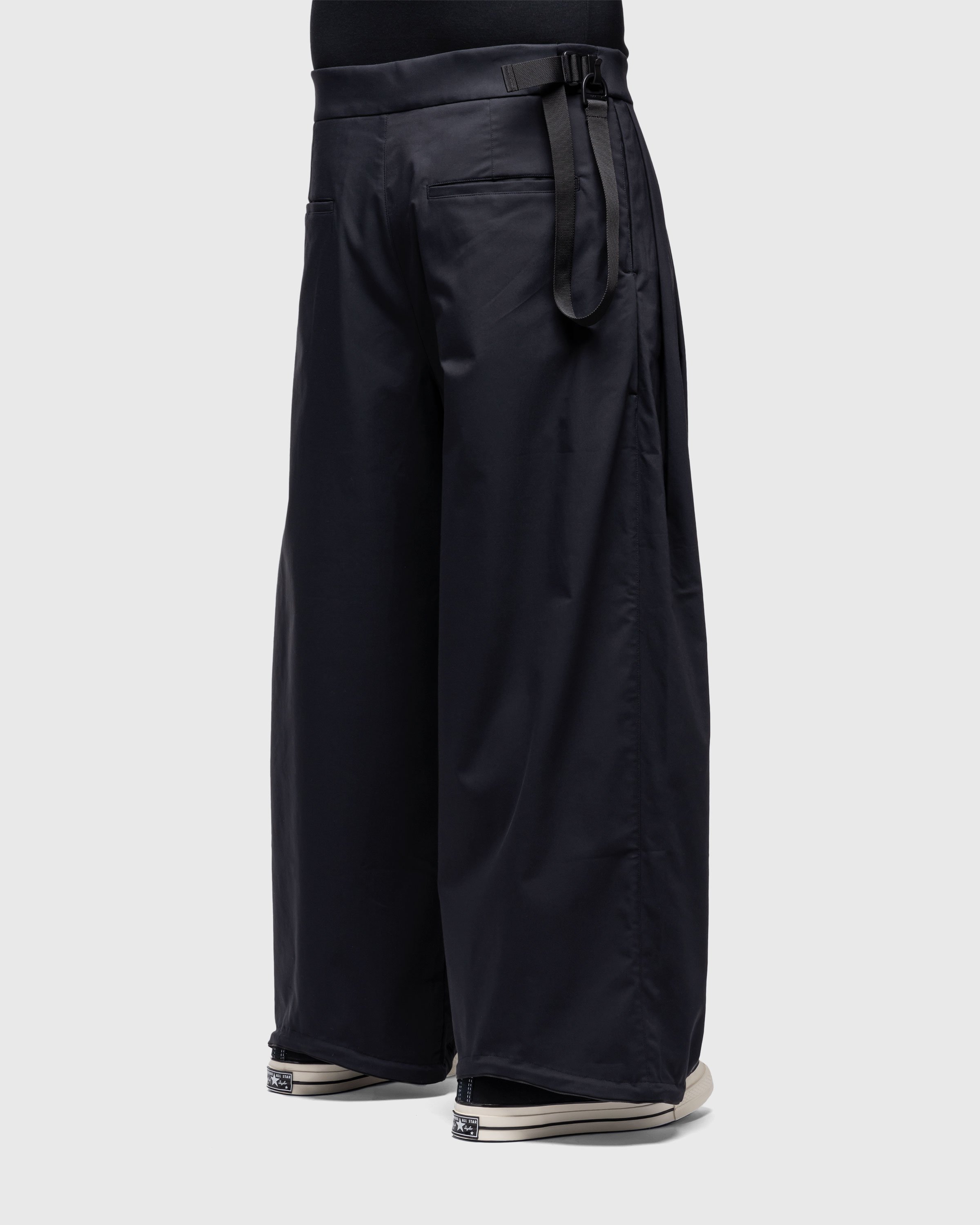 ACRONYM - P48-CH Micro Twill Pleated Trouser Black - Clothing - Black - Image 3