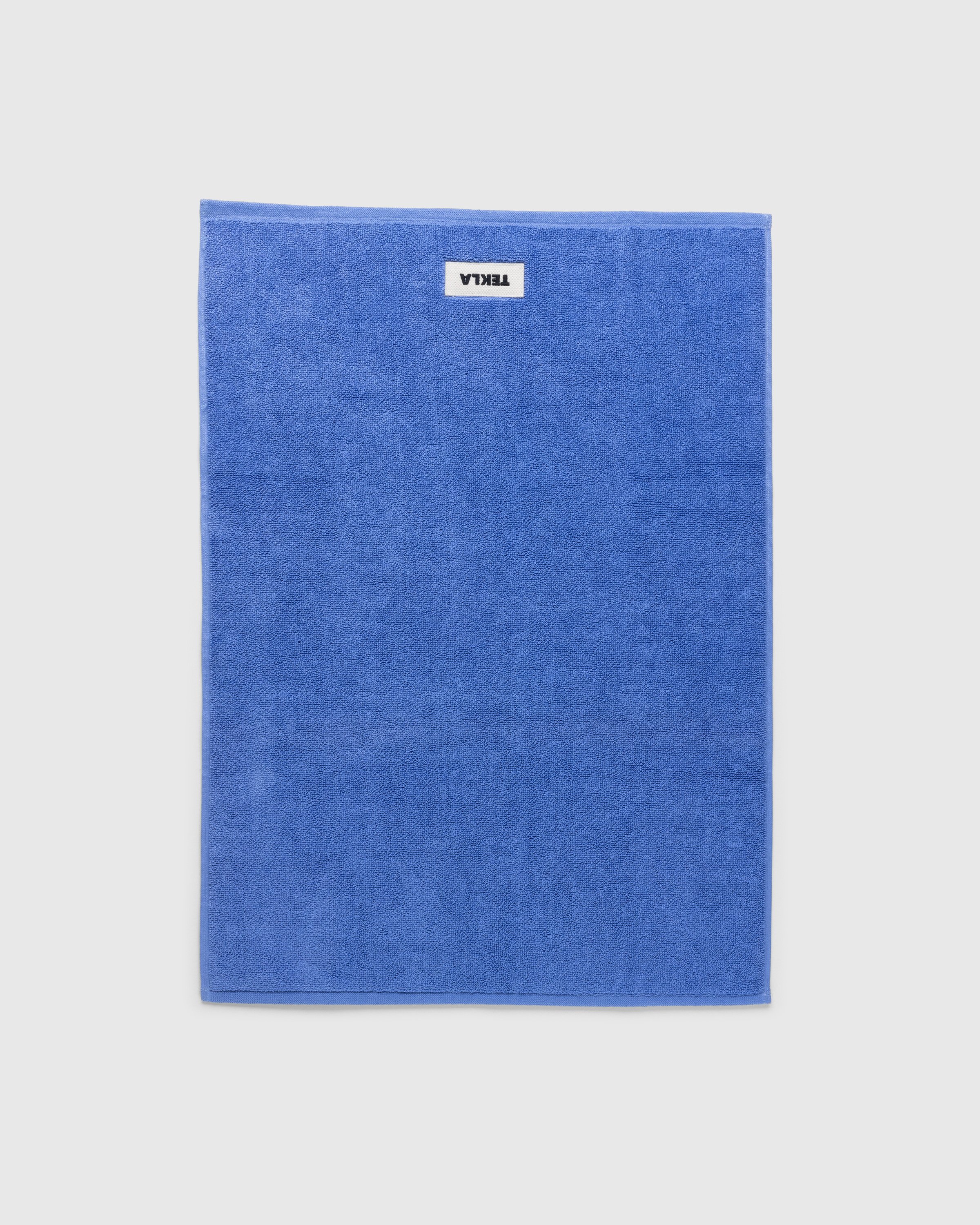 Tekla - Bath Mat Solid Clear Blue - Lifestyle - Blue - Image 2