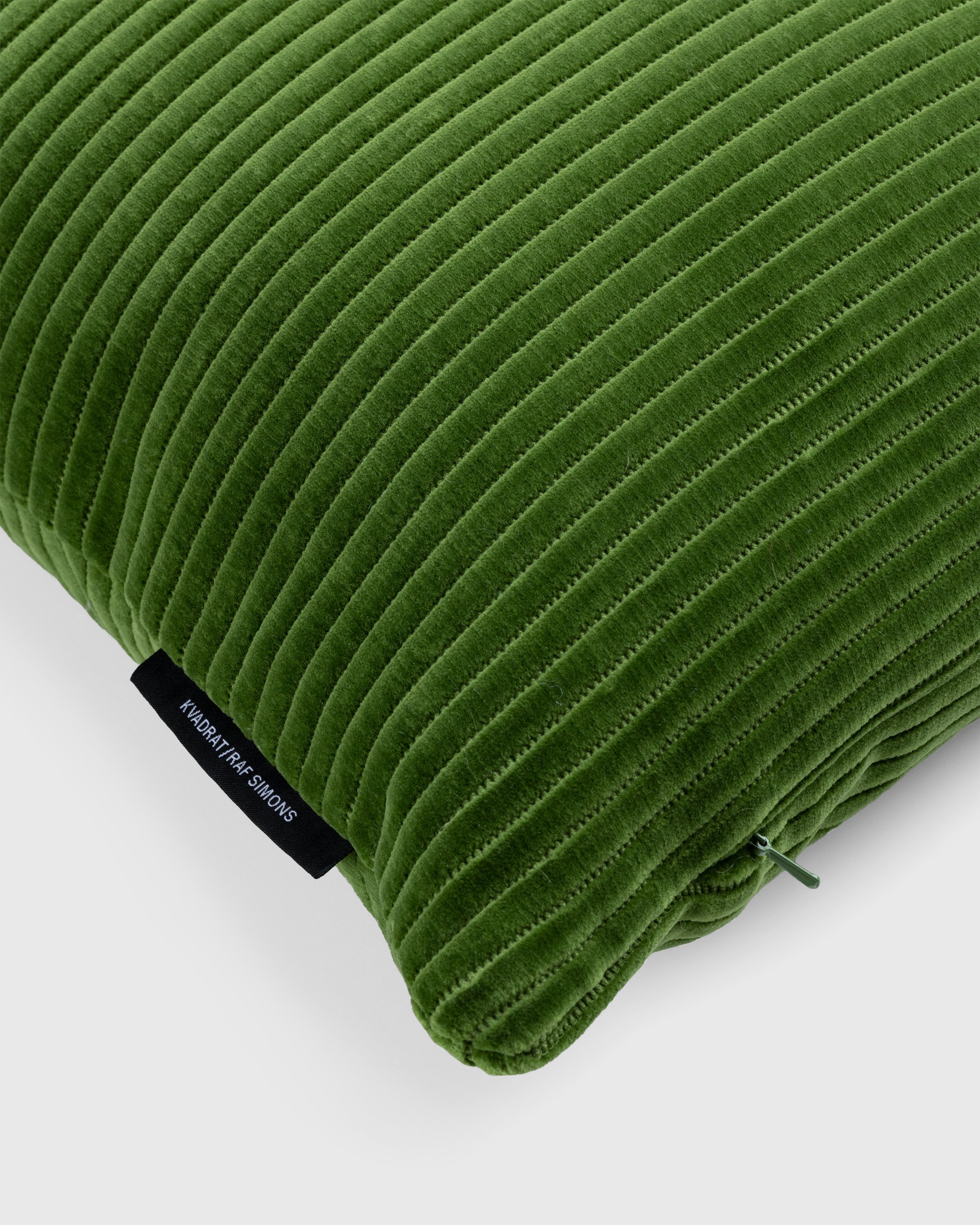 Kvadrat/Raf Simons - Phlox Pillow Green - Lifestyle - Green - Image 2