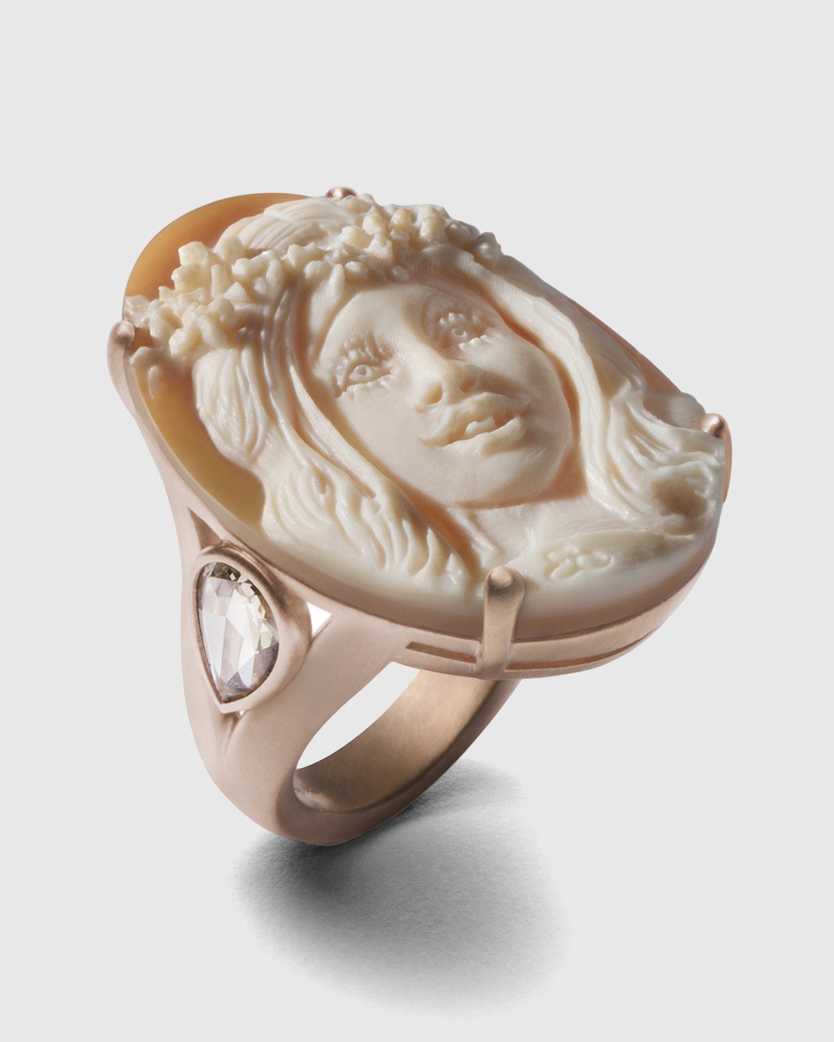 LIZWORKS x Cindy Sherman - Halo Ring - Accessories - Gold - Image 2