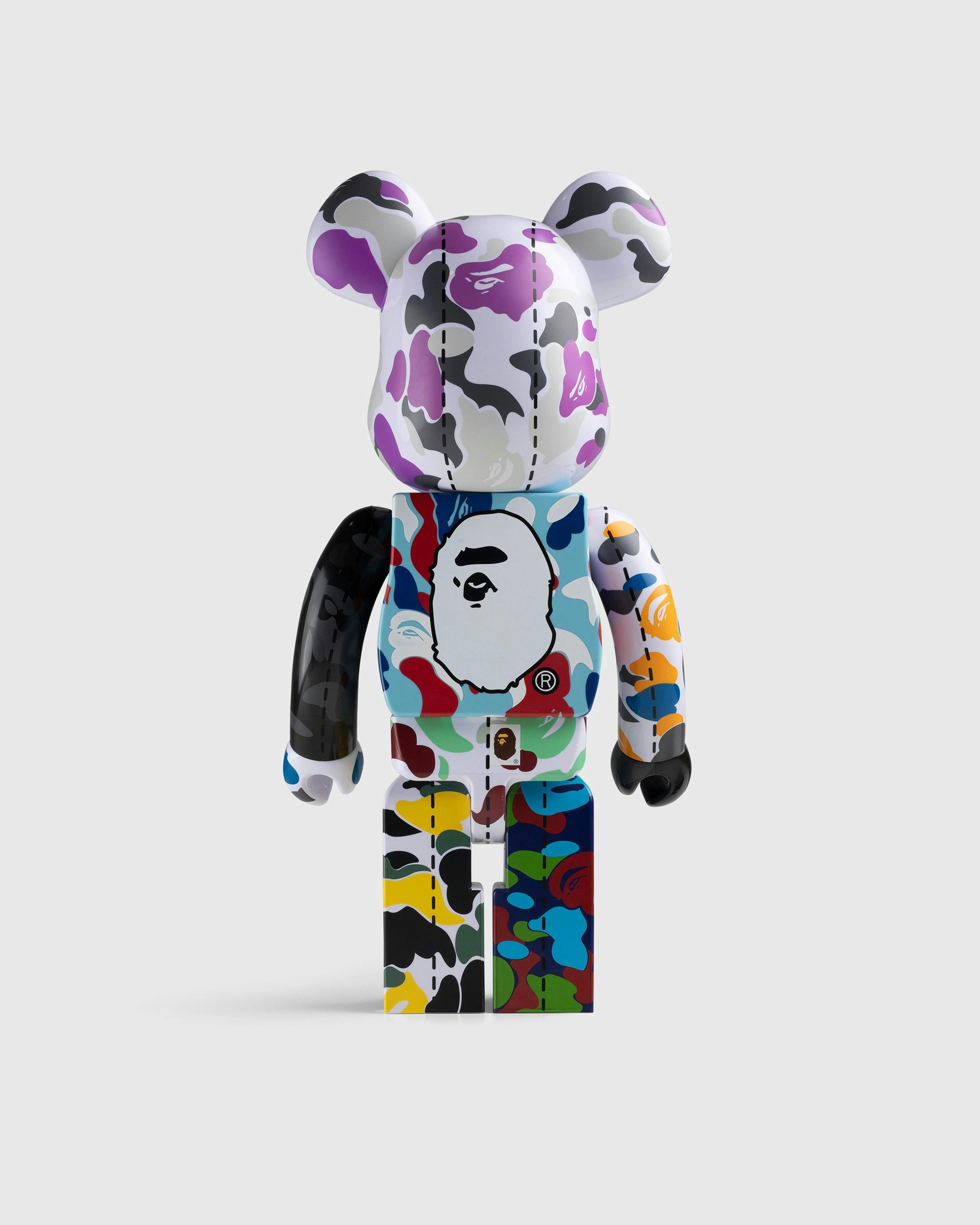 Medicom - Be@rbrick BAPE Camo 28th Anniversary 1000% #1 - Lifestyle - Multi - Image 2