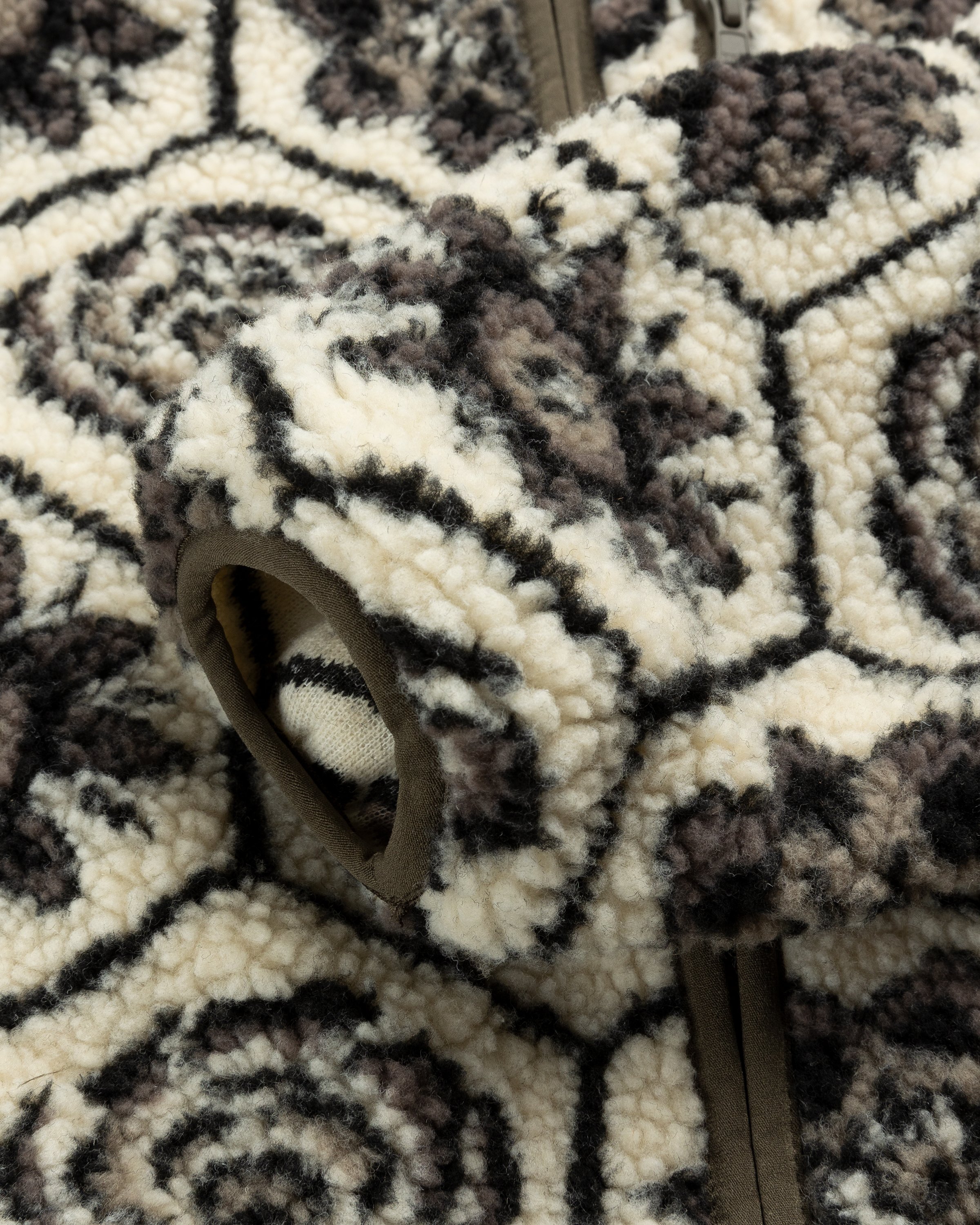 Patta - Wall Flower Fleece Jacket Birch/Dark Gull Grey - Clothing - Grey - Image 6
