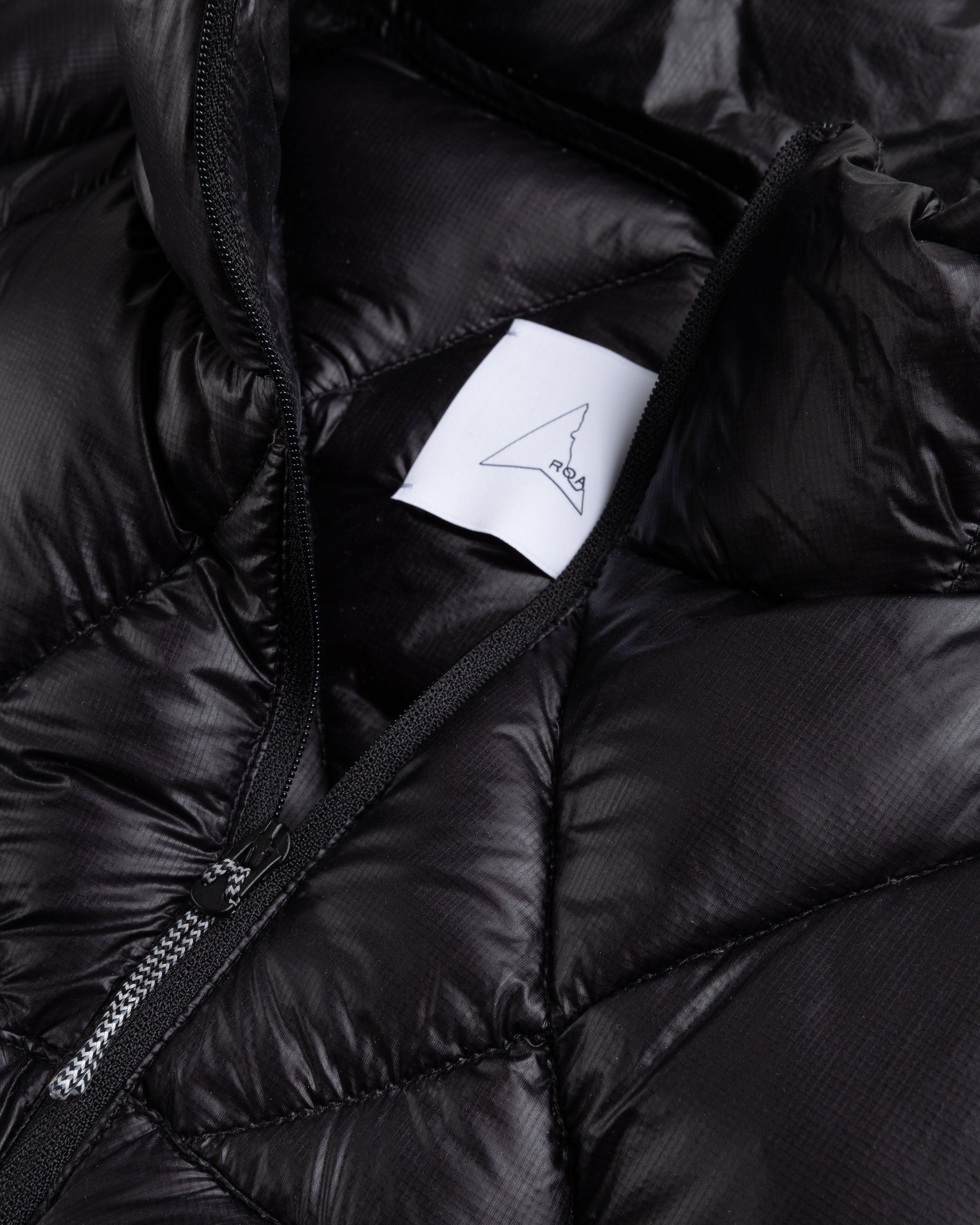 ROA - Light Down Jacket Black - Clothing - Black - Image 7