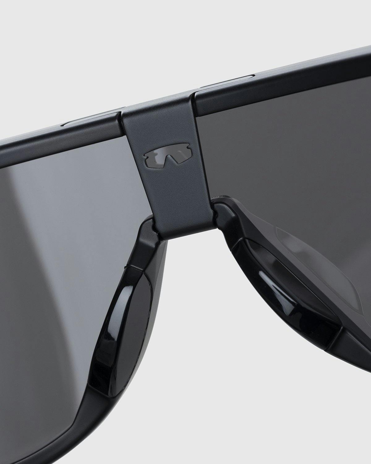 Oakley - CMDN Prizm Grey Lenses Matte Black Frame - Accessories - Black - Image 5