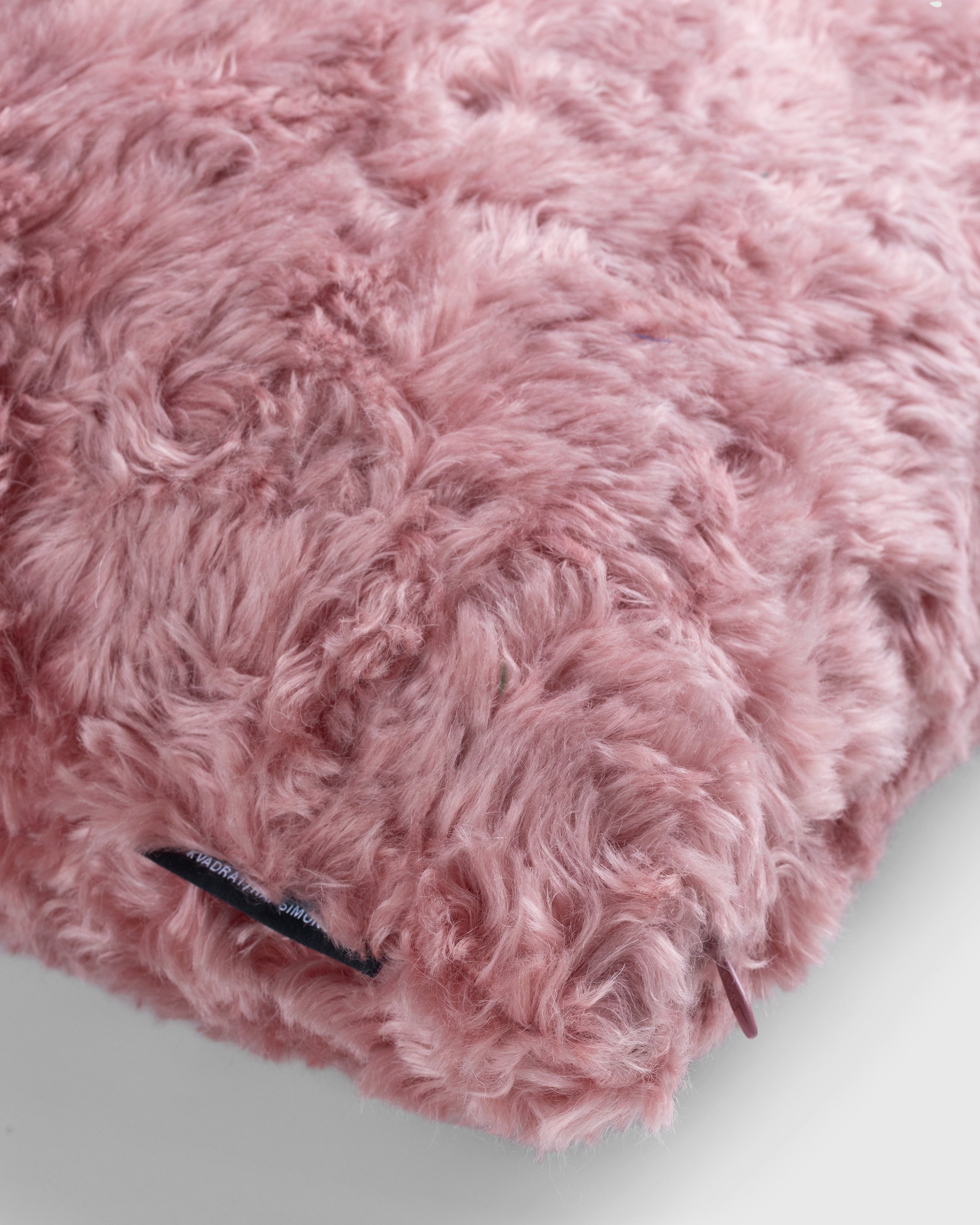 Kvadrat/Raf Simons - Argo 2 Pillow Pink - Lifestyle - Pink - Image 2