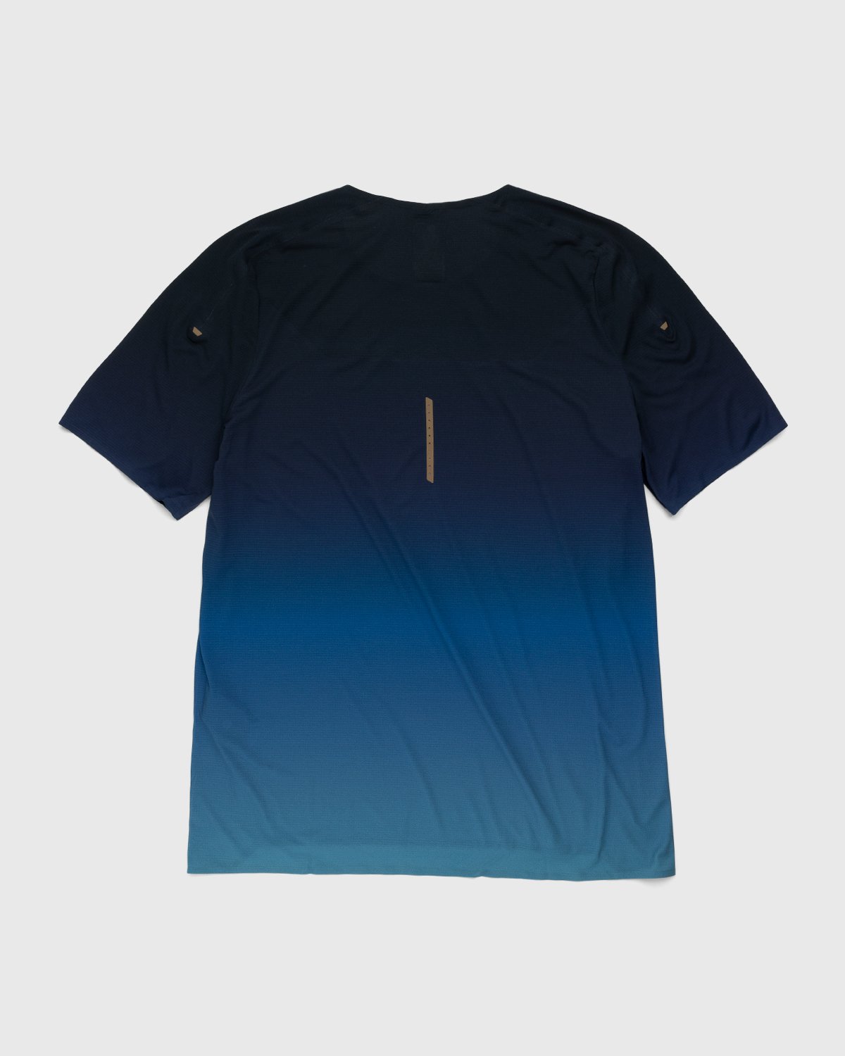 Loewe x On - Men's Performance T-Shirt Gradient Blue - Clothing - Blue - Image 2