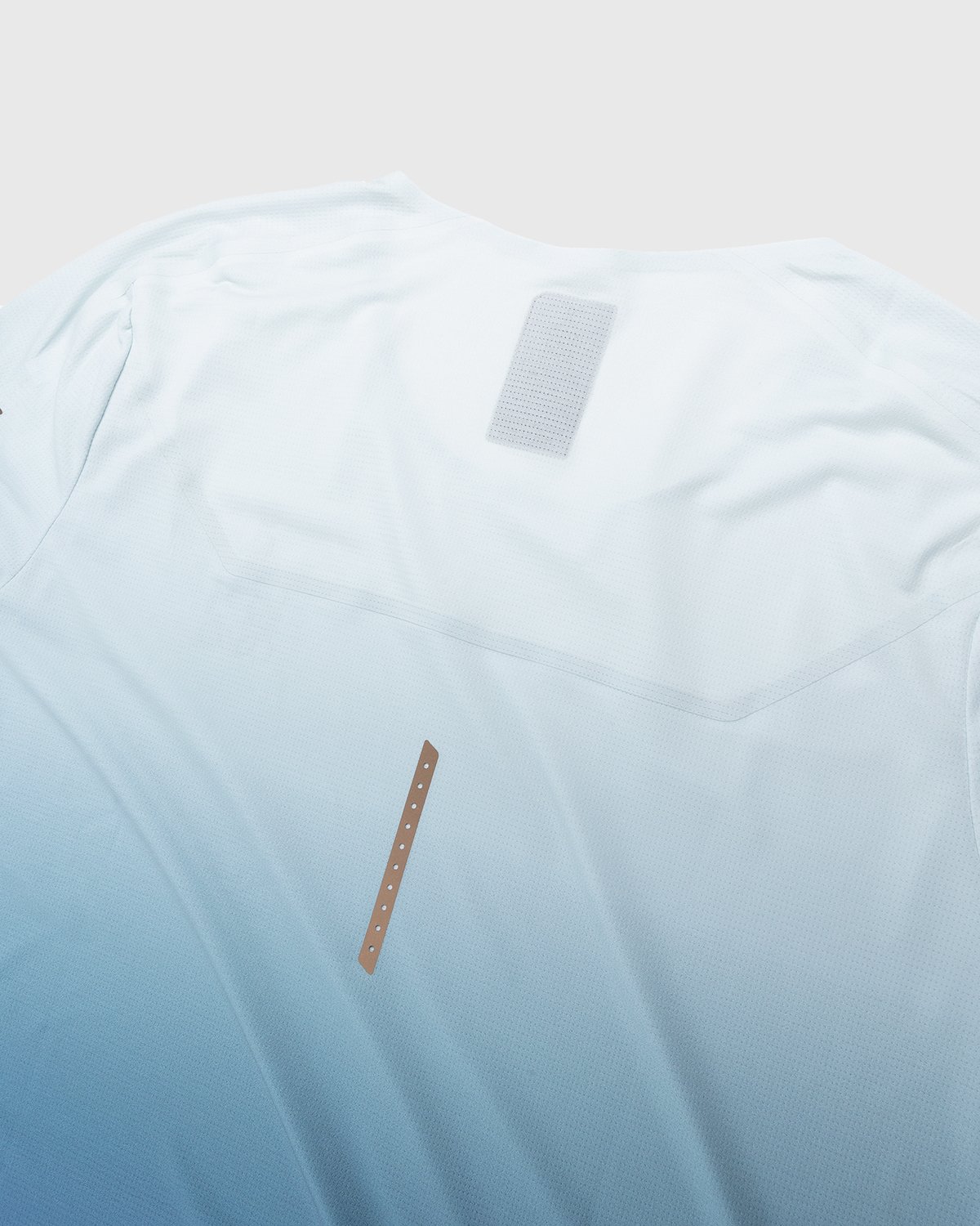 Loewe x On - Women's Performance T-Shirt Gradient Grey - Clothing - Blue - Image 3