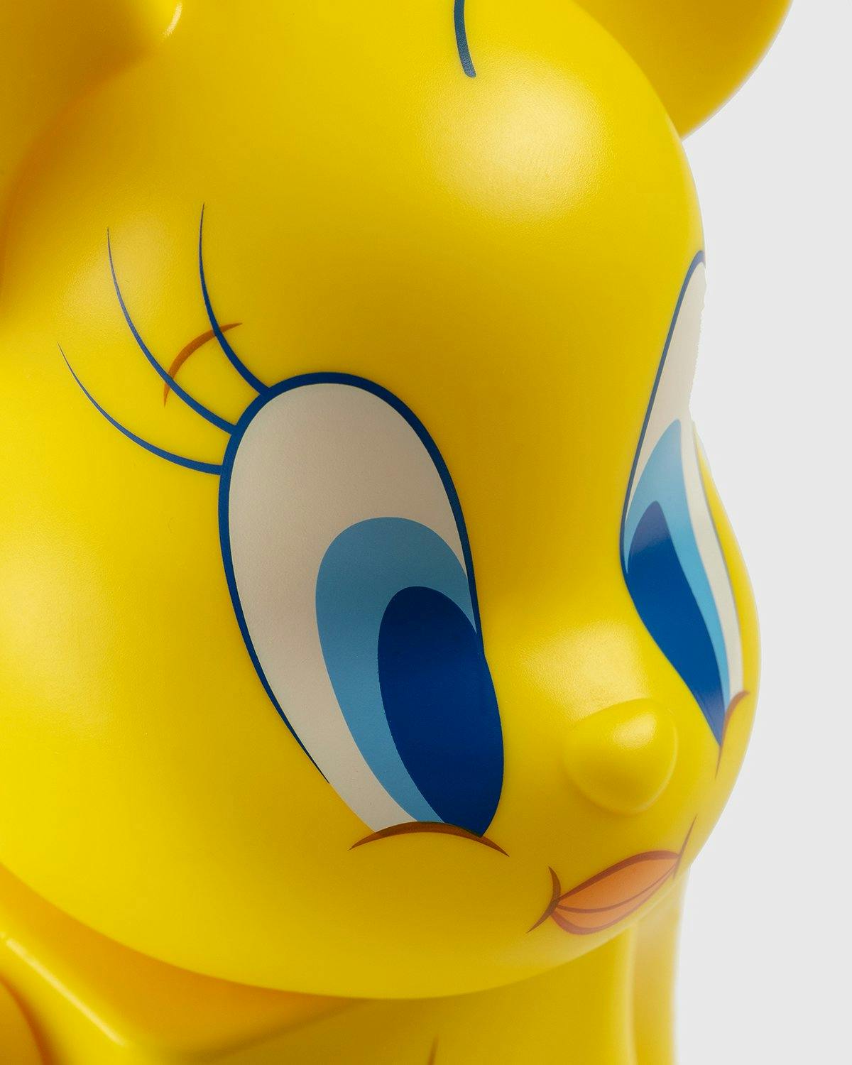 Medicom - Be@rbrick Tweety 1000% Yellow - Lifestyle - Yellow - Image 6