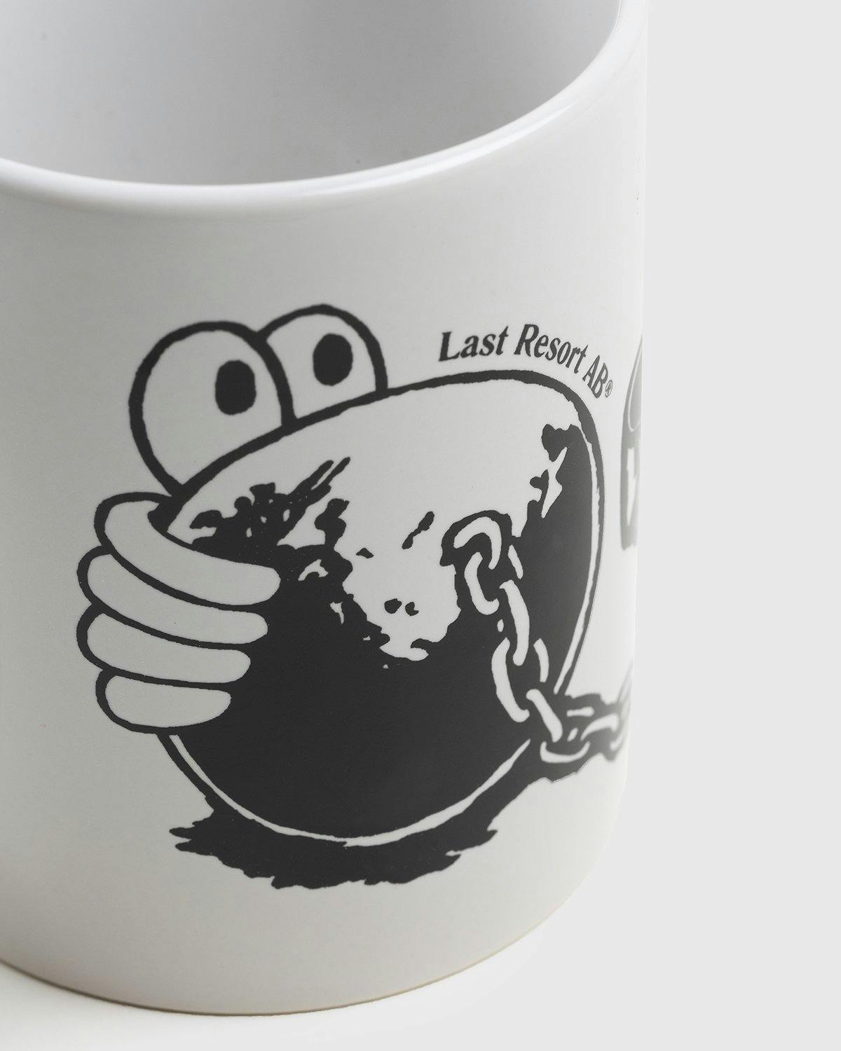 Last Resort AB - World Mug White - Lifestyle - White - Image 3