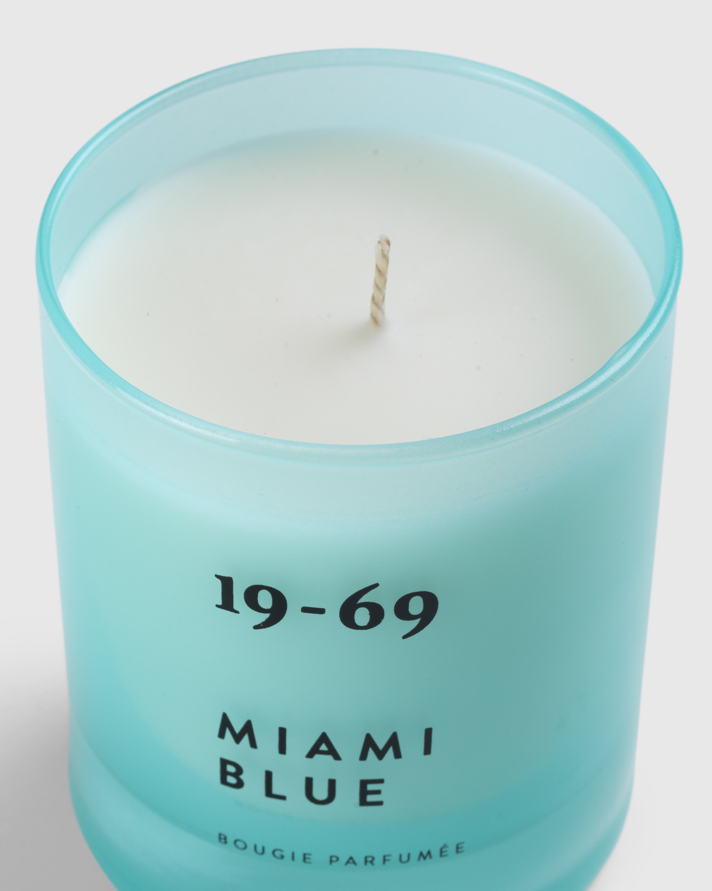 19-69 - Miami Blue BP Candle - Lifestyle - Blue - Image 3