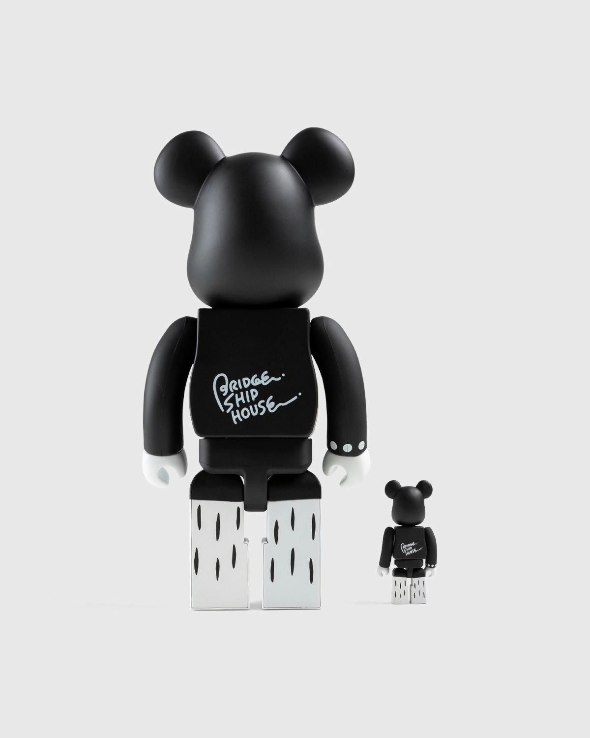 Medicom - Be@rbrick Matthew 100% and 400% Set Multi - Lifestyle - Multi - Image 2