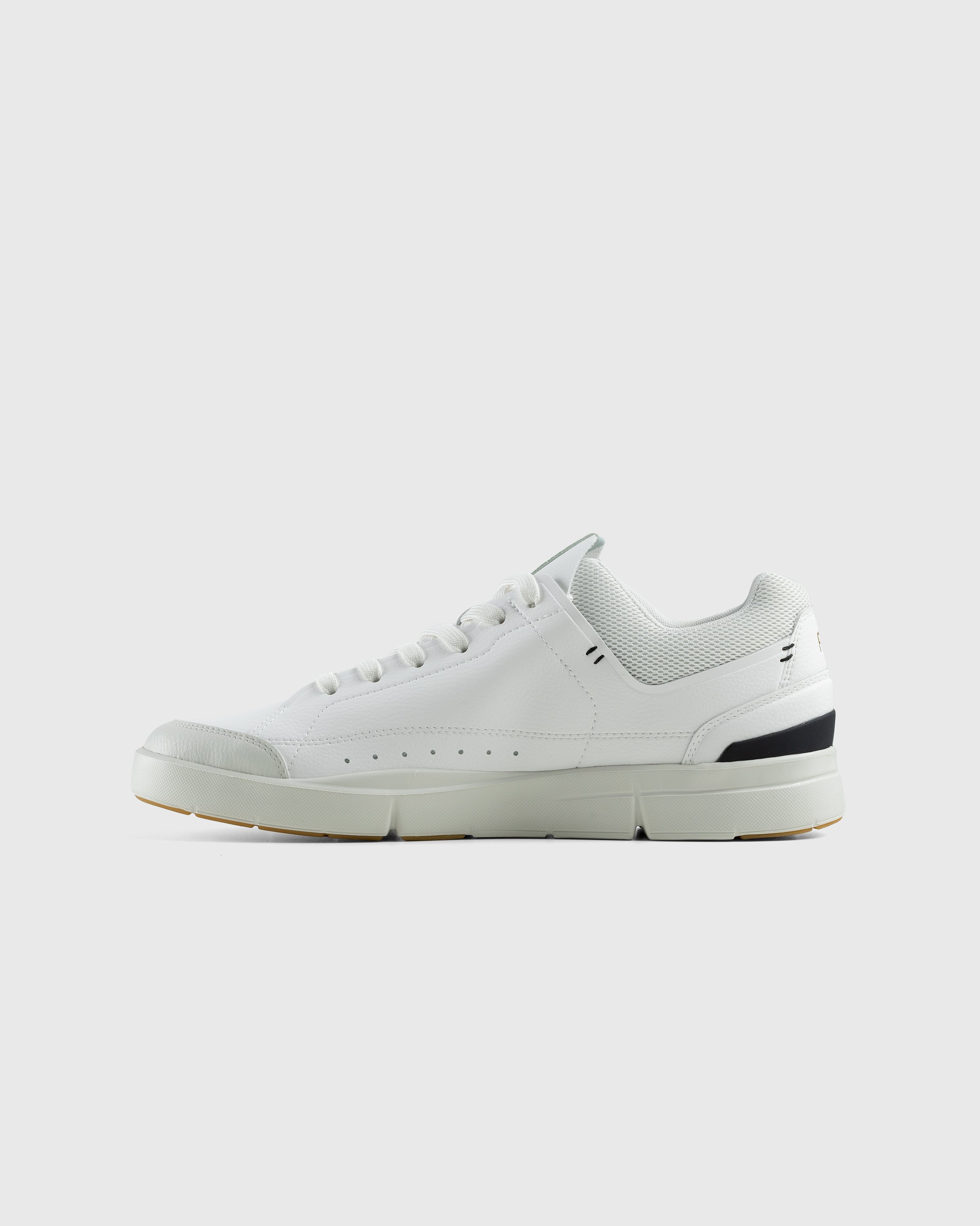On - THE ROGER Centre Court White/Surf - Footwear - White - Image 2