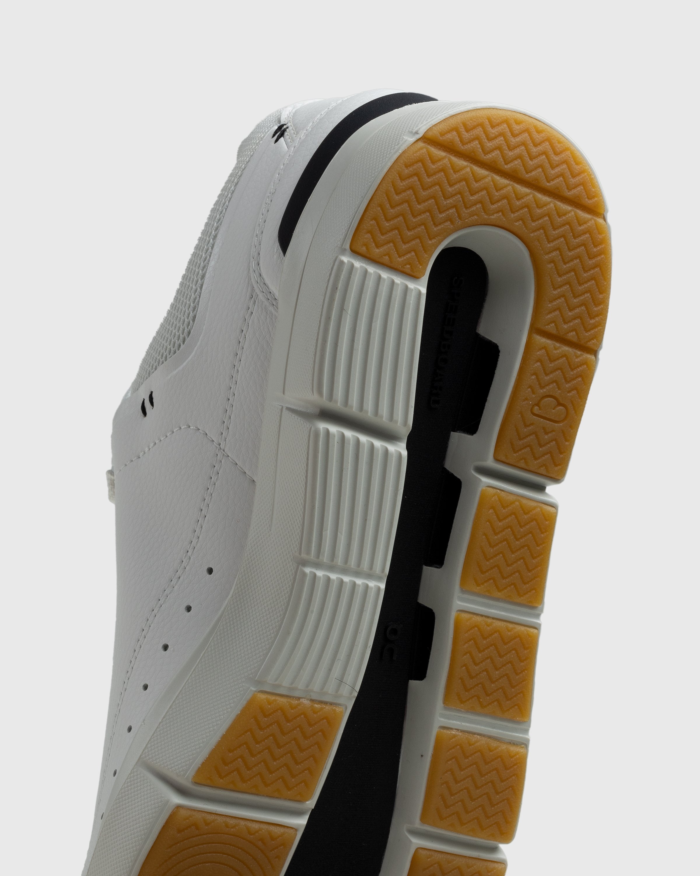 On - THE ROGER Centre Court White/Surf - Footwear - White - Image 6