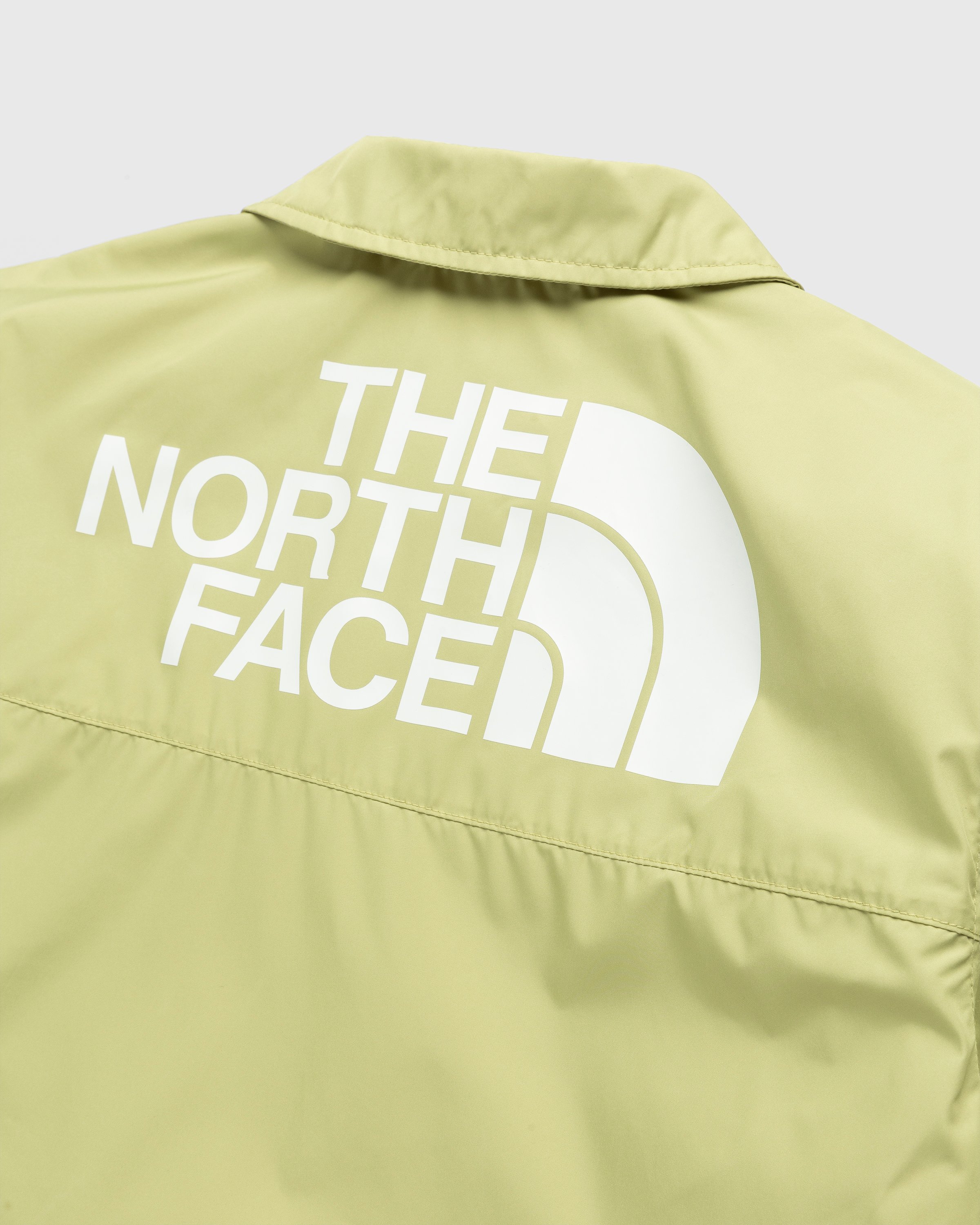 The North Face - Cyclone Coaches Jacket Weeping Willow - Clothing - Green - Image 3