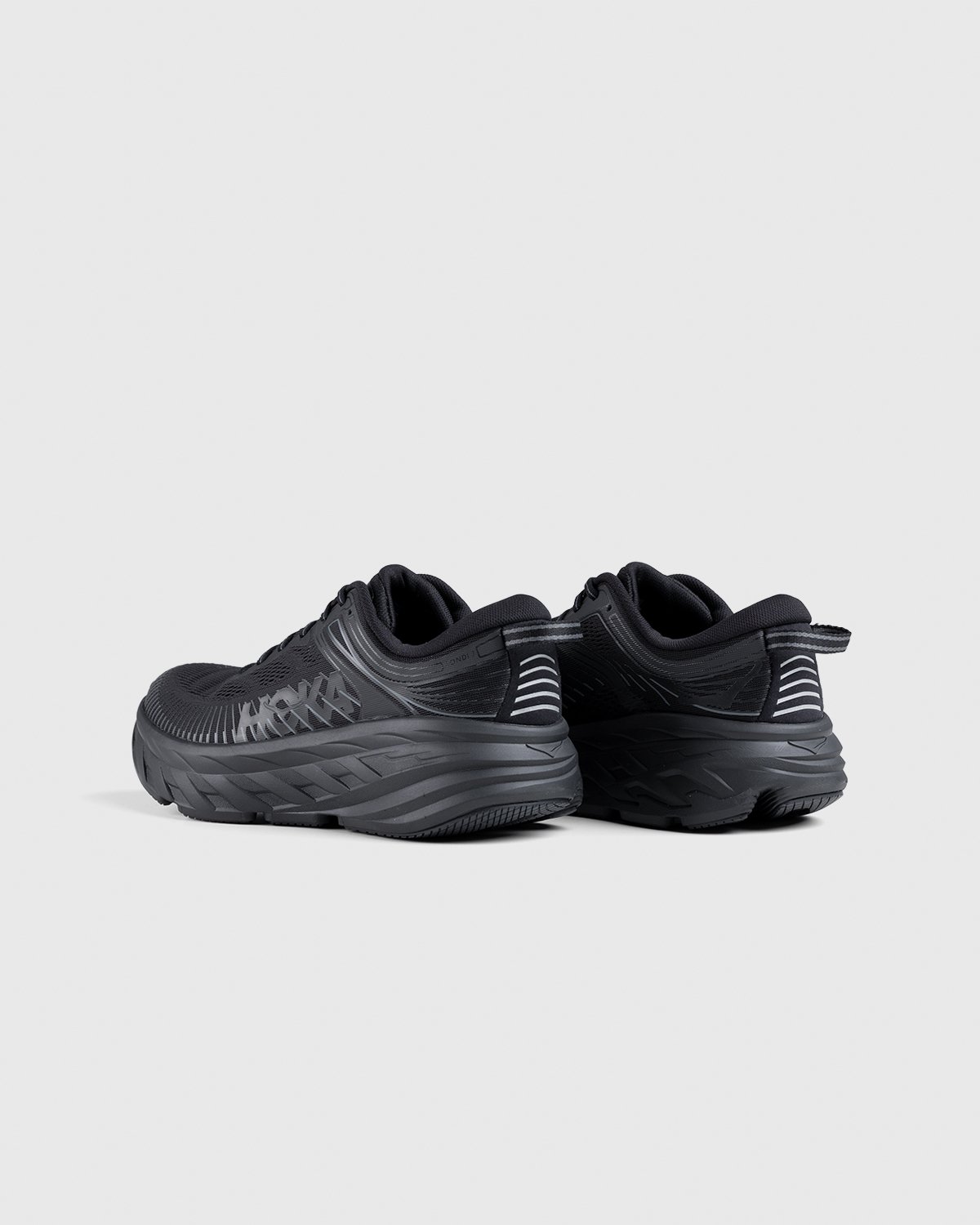 HOKA - M Bondi 7 Black - Footwear - Black - Image 4