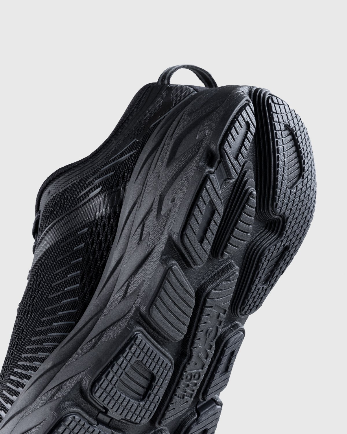 HOKA - M Bondi 7 Black - Footwear - Black - Image 7