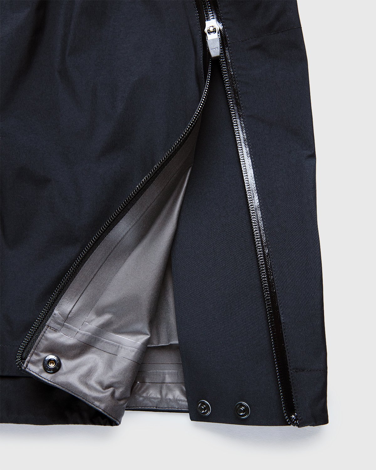 ACRONYM - J1A-GTPL Jacket Black - Clothing - Black - Image 11