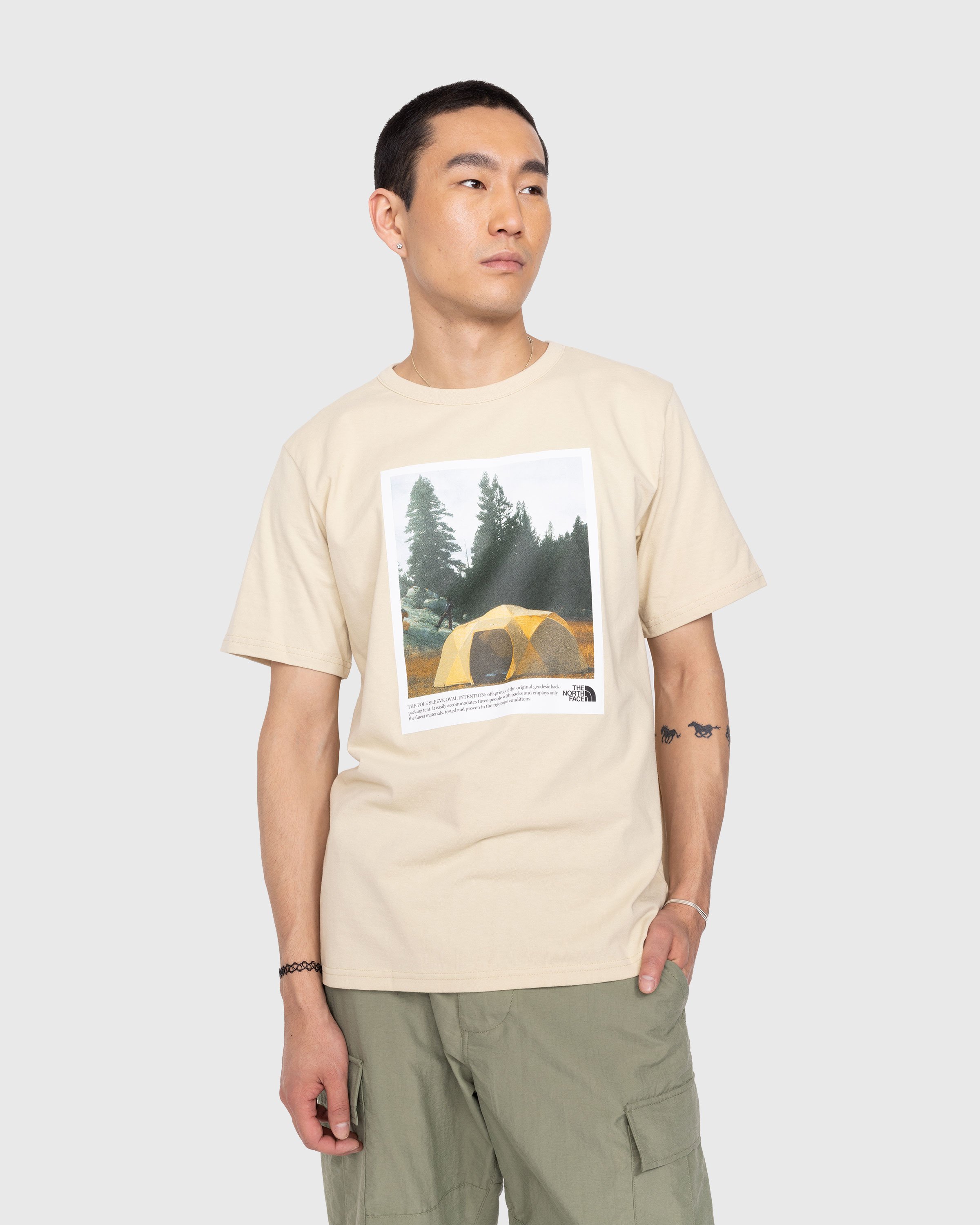 The North Face - Berk Ringer T-Shirt Gravel - Clothing - Grey - Image 2