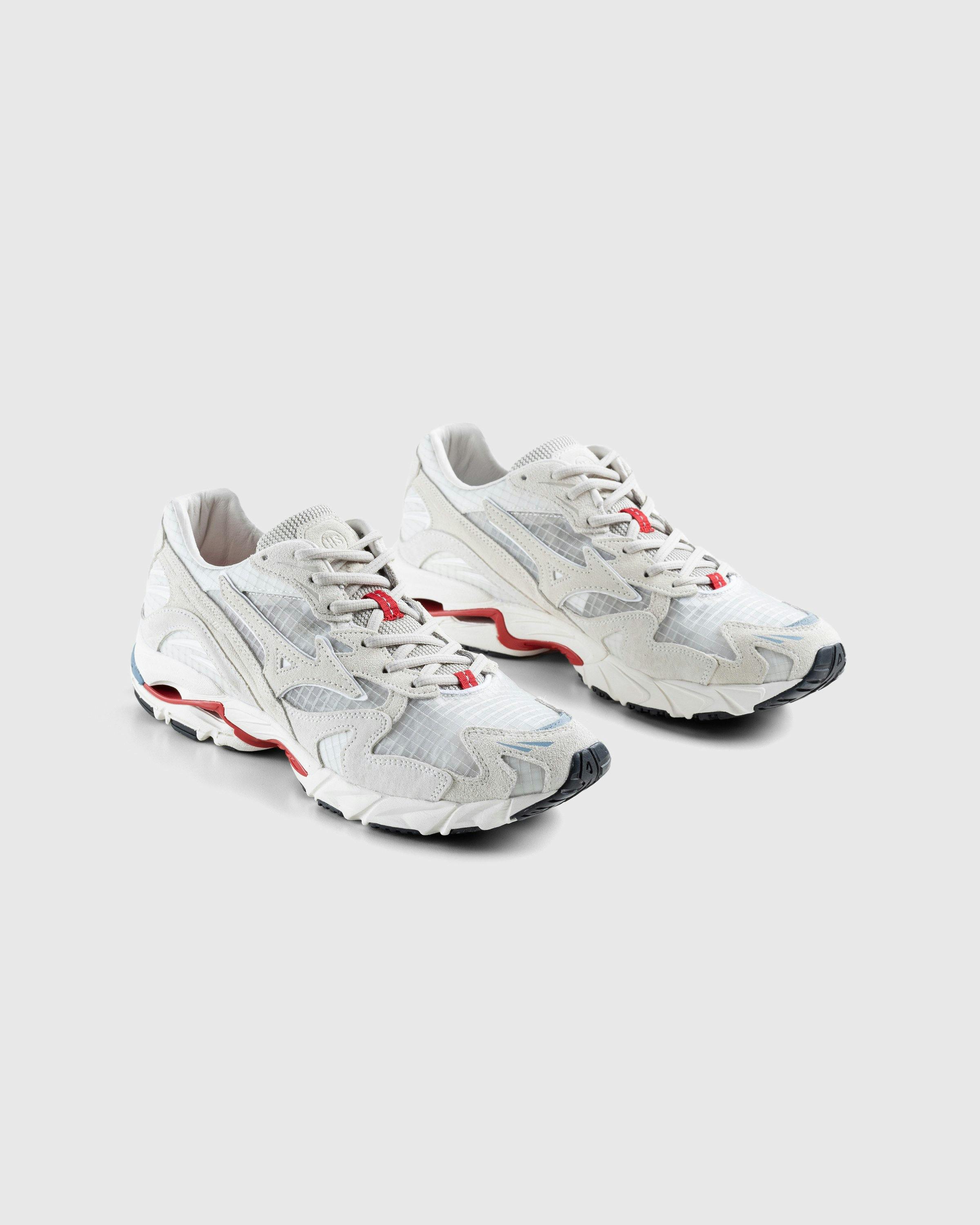 Mizuno x Highsnobiety - Wave Rider 10 White/Red - Footwear - Grey - Image 3