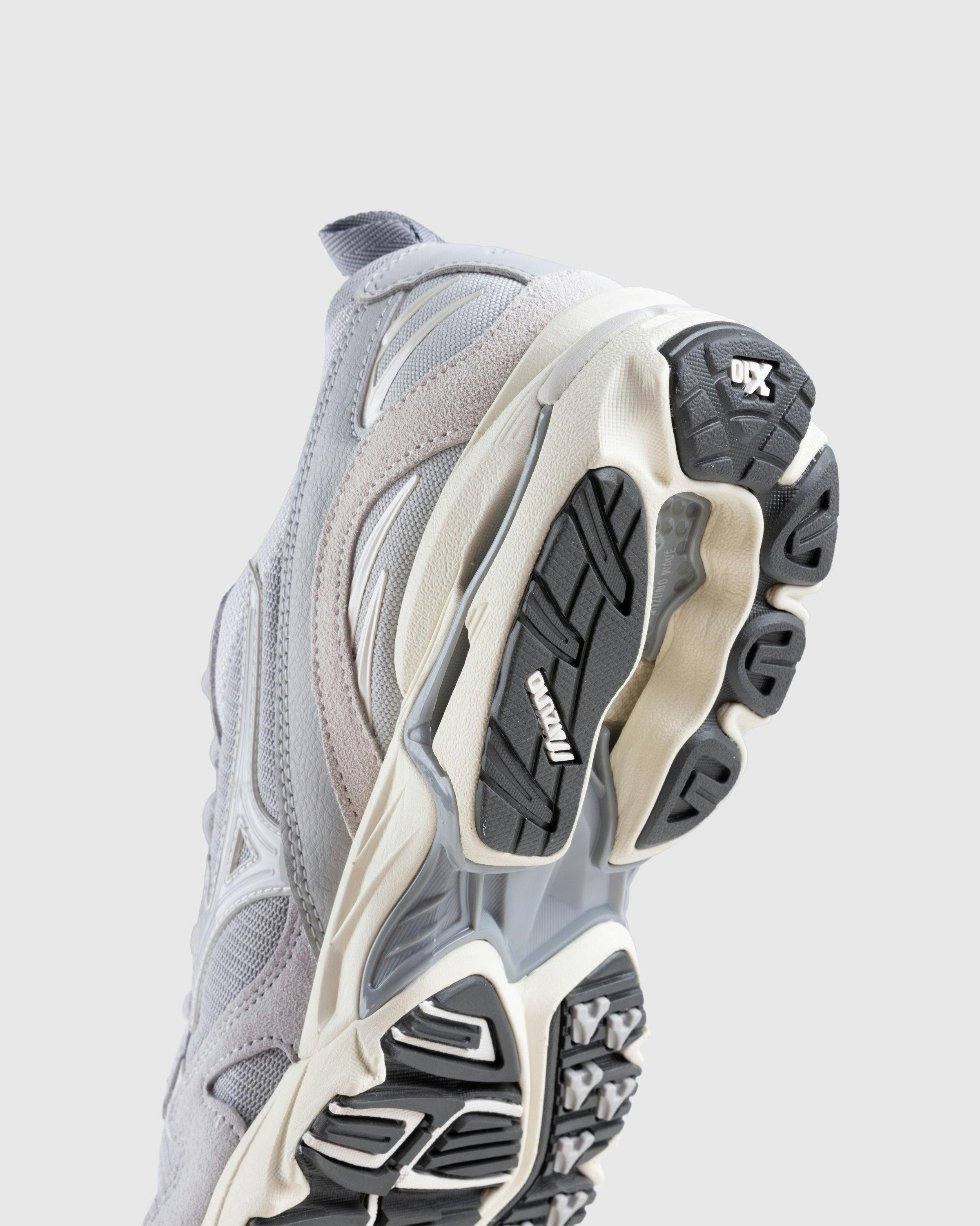 Mizuno - Wave Rider 10 Mist - Footwear - Grey - Image 6