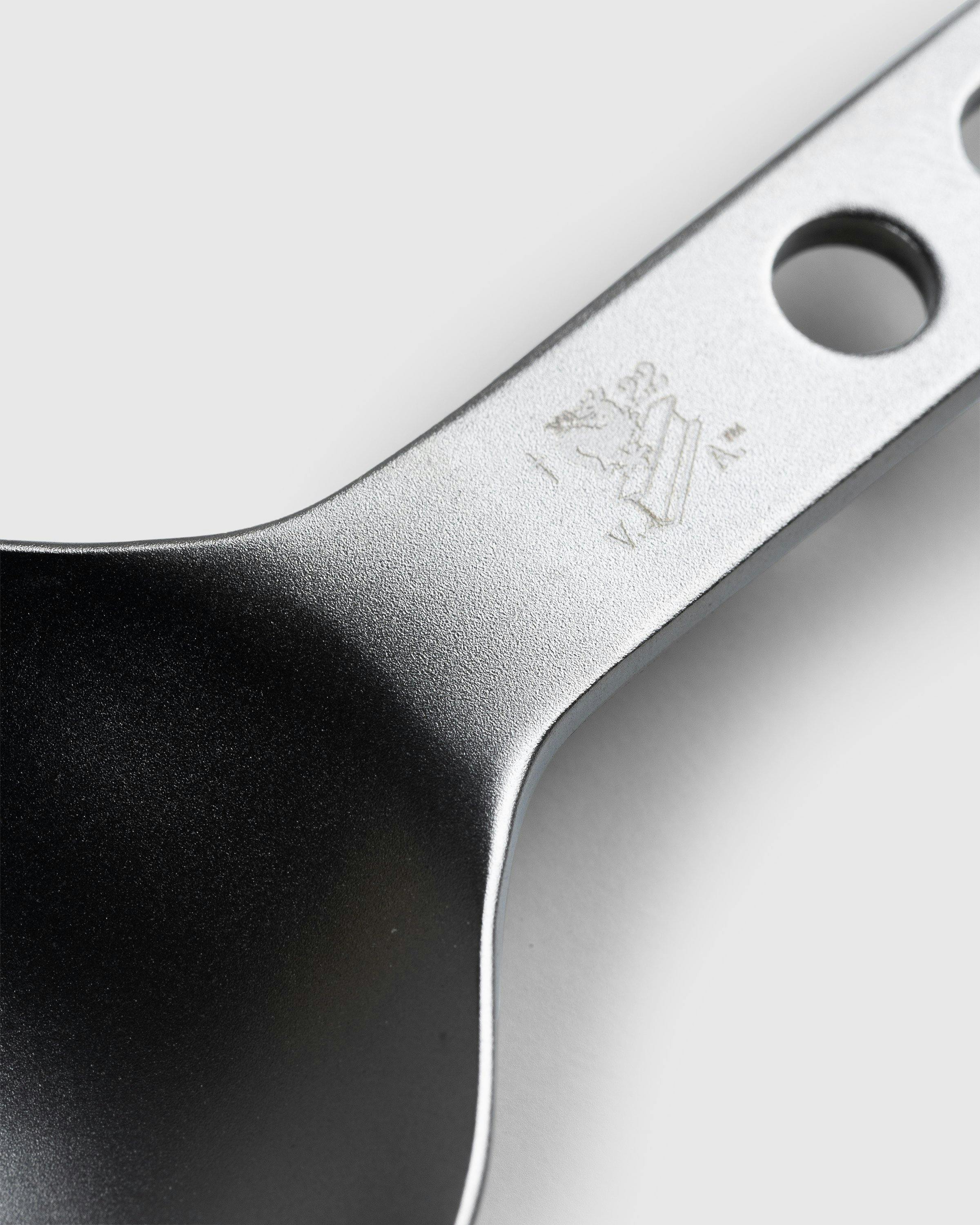 ALESSI x VIRGIL ABLOH - VA01 Cutlery Set - Lifestyle - Silver - Image 6