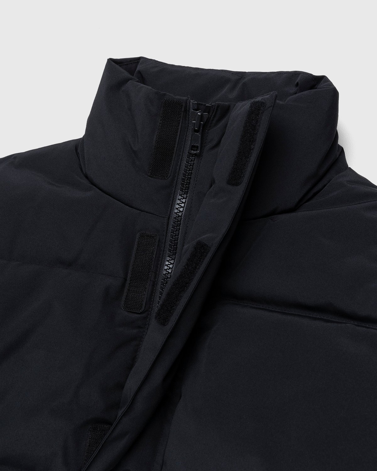 Entire Studios – PFD Puffer Jacket Soot | Highsnobiety Shop
