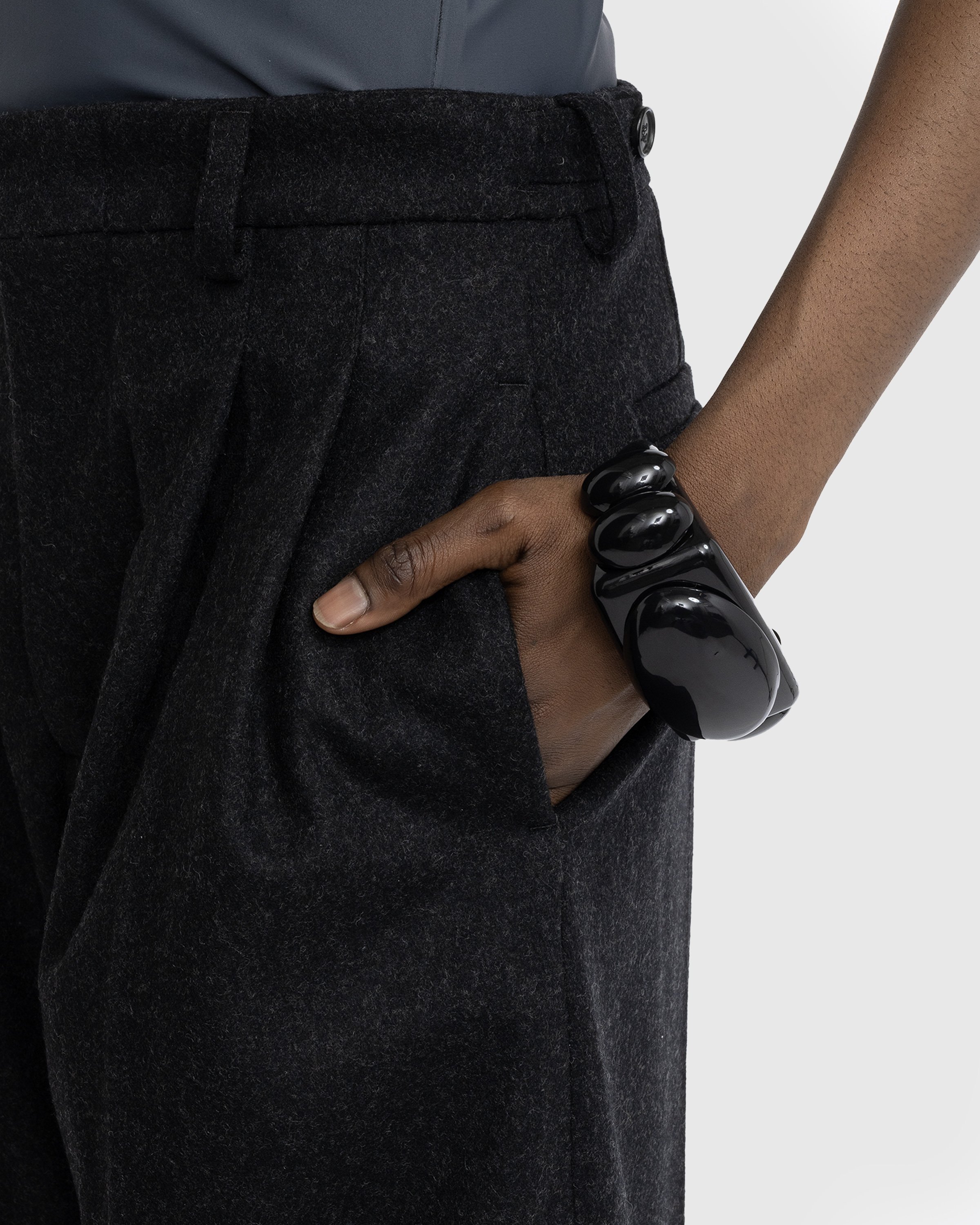 Jean Paul Gaultier - Shiny Square Bracelet Black - Accessories - Black - Image 5