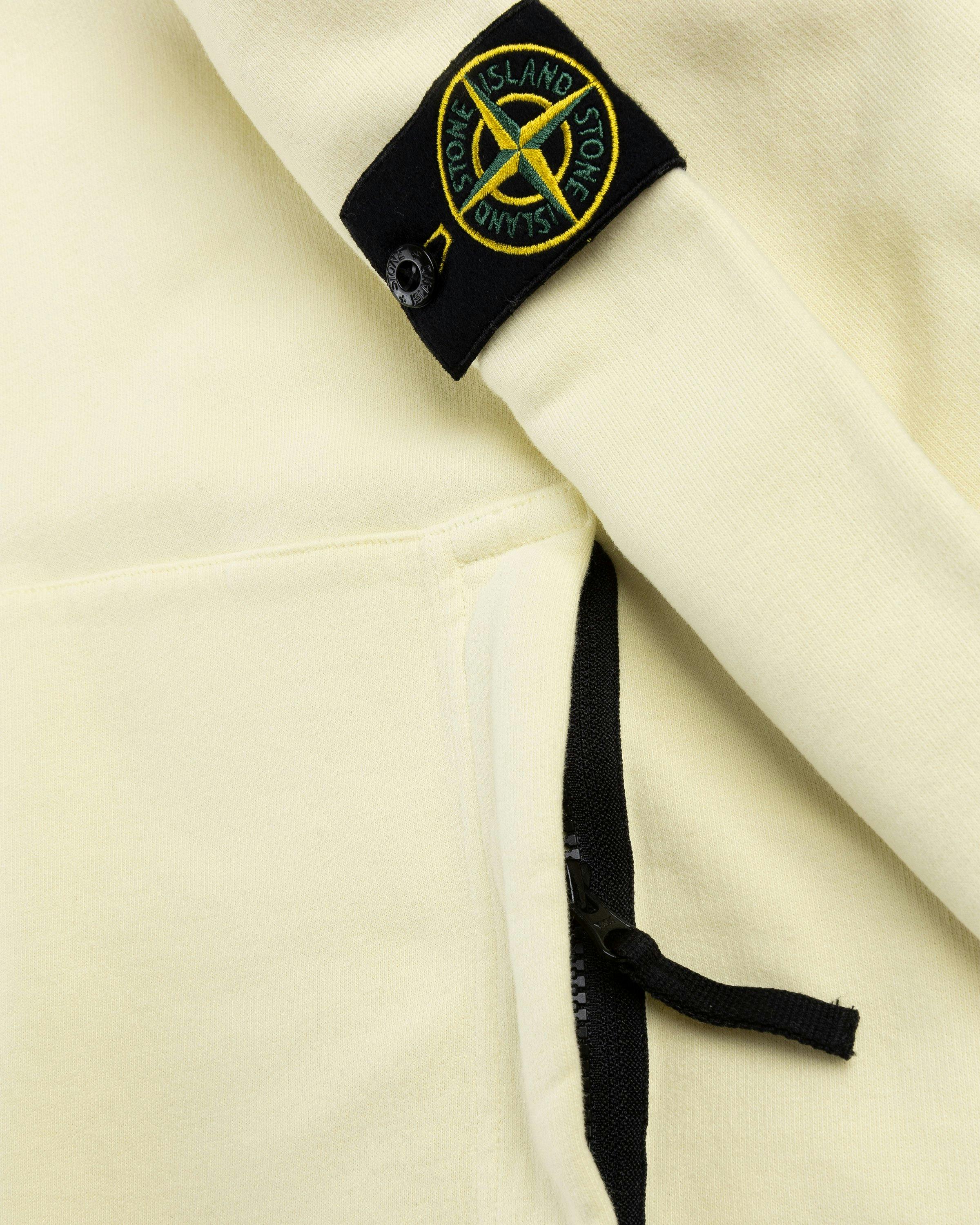 Stone Island - Garment-Dyed Fleece Hoodie Butter - Clothing - Beige - Image 5