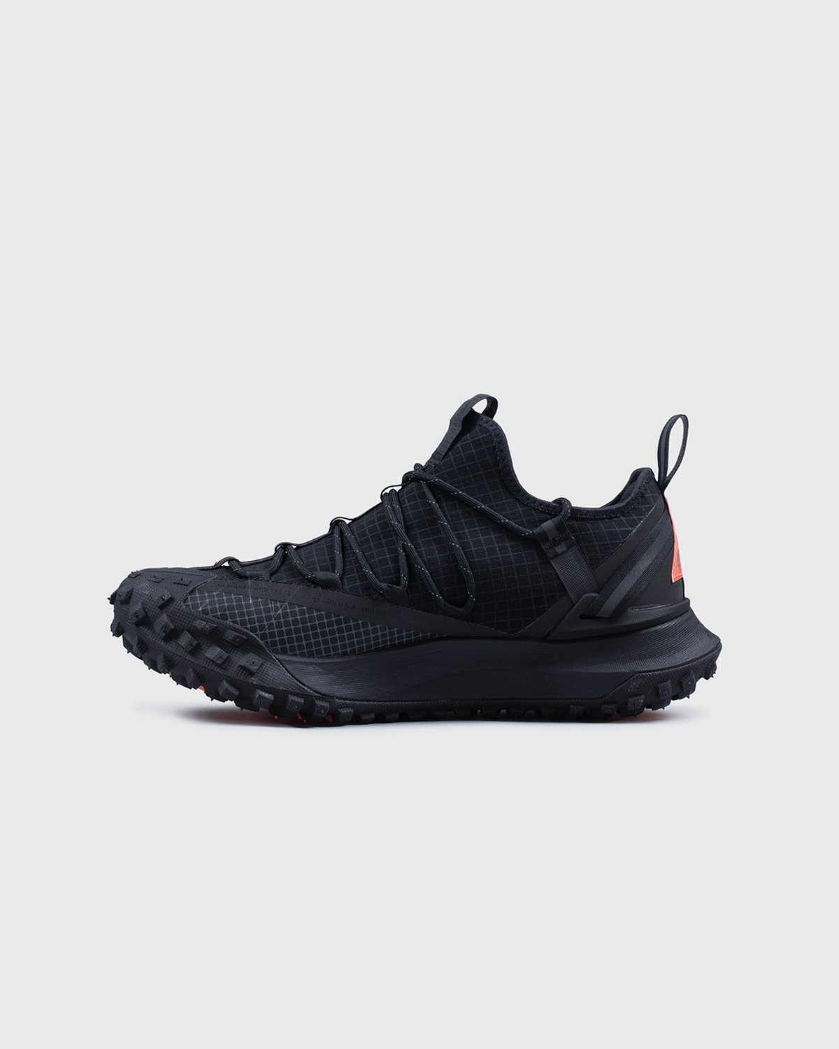 Nike ACG - Mountain Fly Low Anthracite - Footwear - Black - Image 4