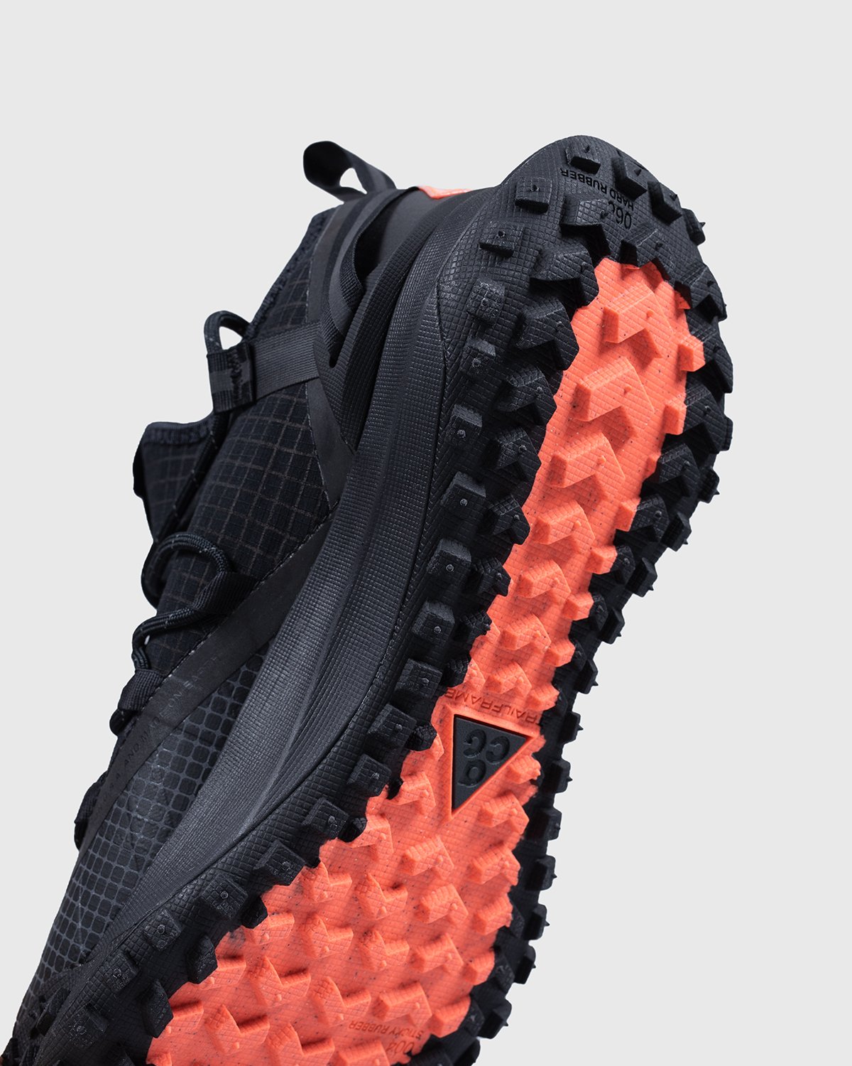 Nike ACG - Mountain Fly Low Anthracite - Footwear - Black - Image 5