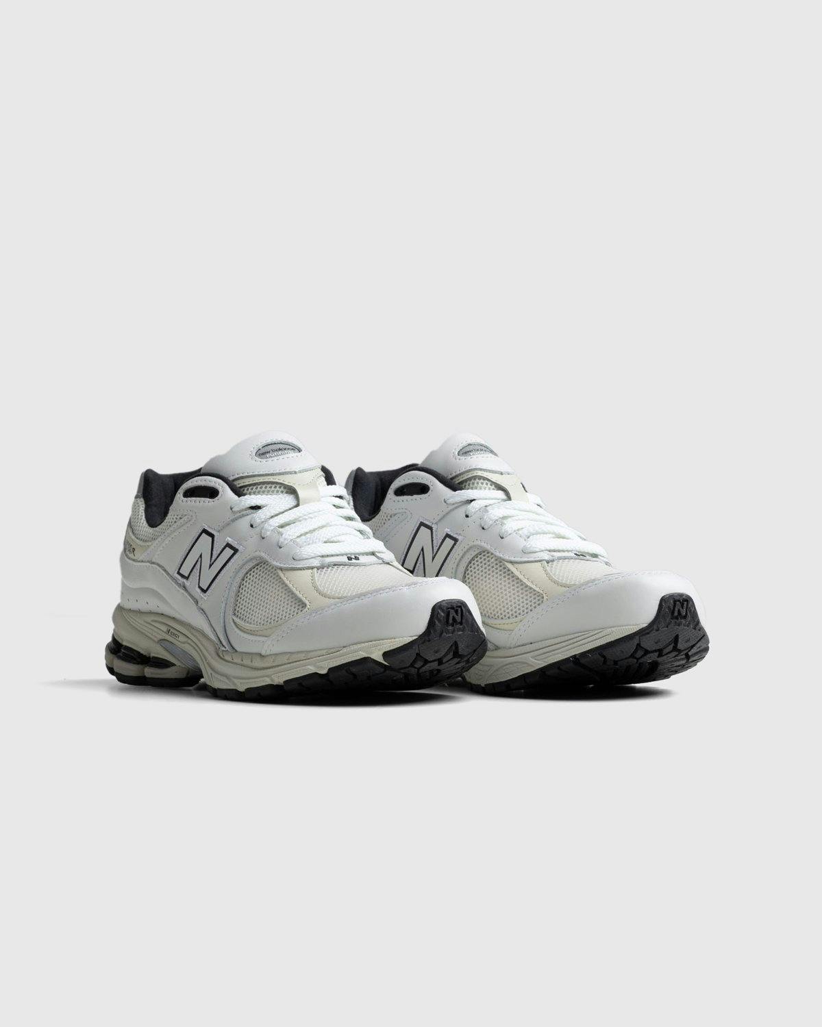 New Balance - ML2002RQ White - Sneakers - White - Image 2